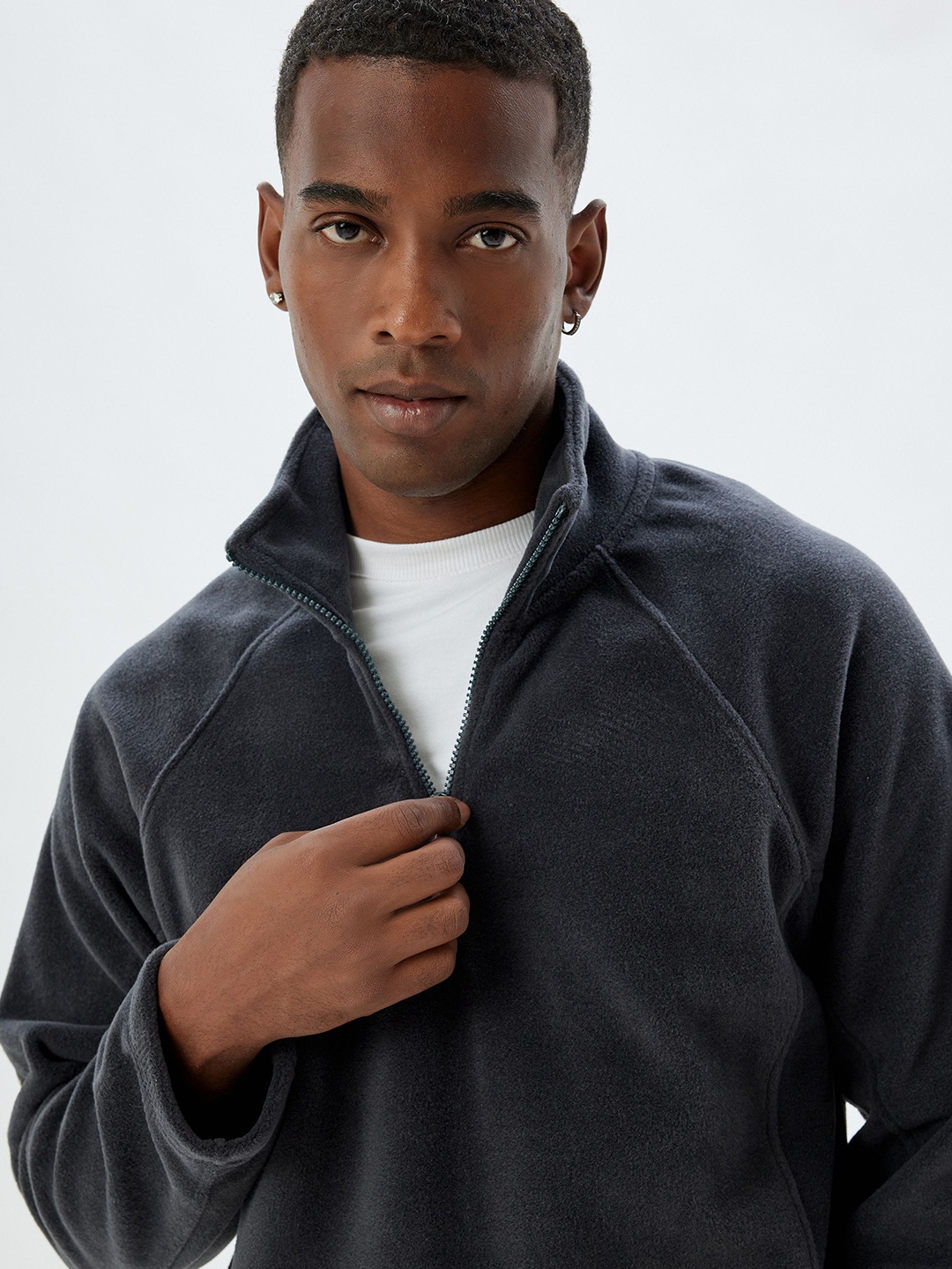 

Koton Men Mock Collar Long Sleeves Casual Sweatshirt, Grey