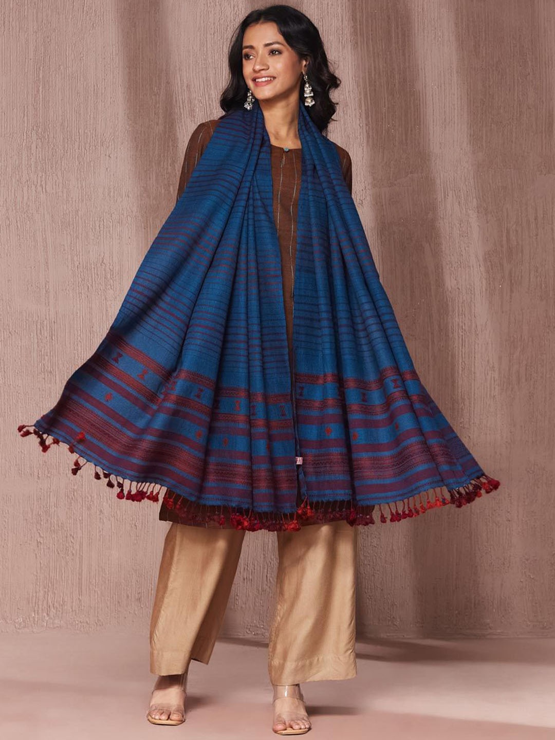 

Fabindia Striped Woven Design Woollen Shawl, Blue
