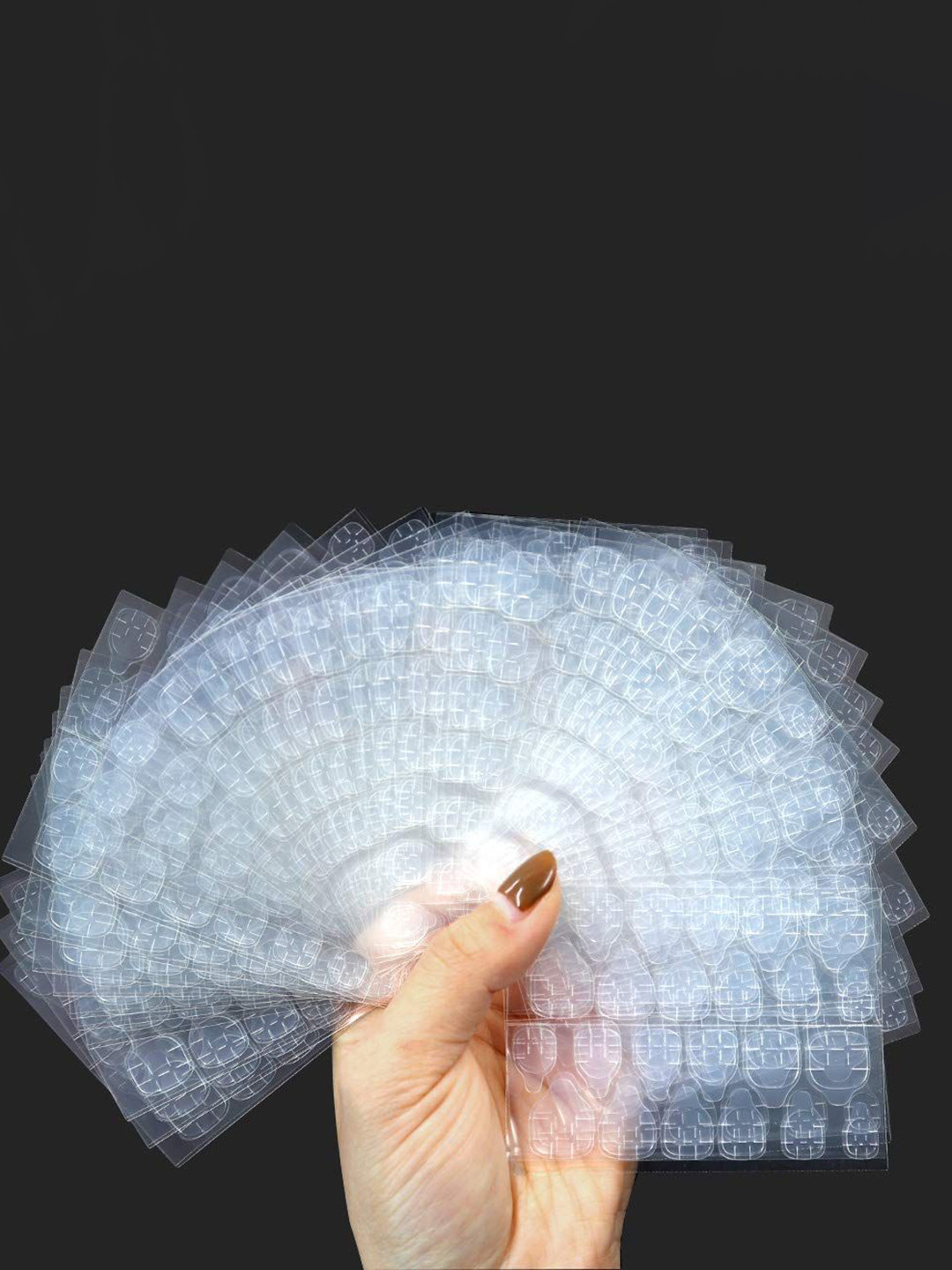 

Scheibe Set Of 40 Nail Glue Tabs Sheets, Transparent