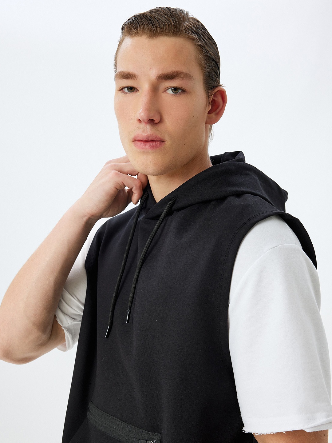 

Koton Men Hooded Pullover Sweatshirt, Black