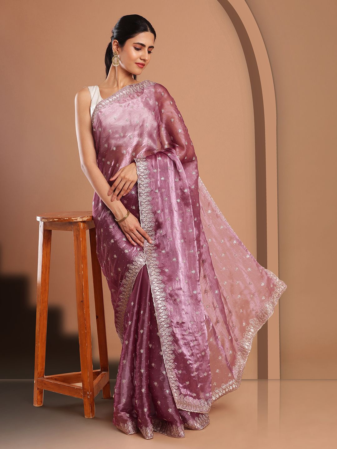 

Kalyan Silks Embellished Embroidered Jamdani Saree, Rose