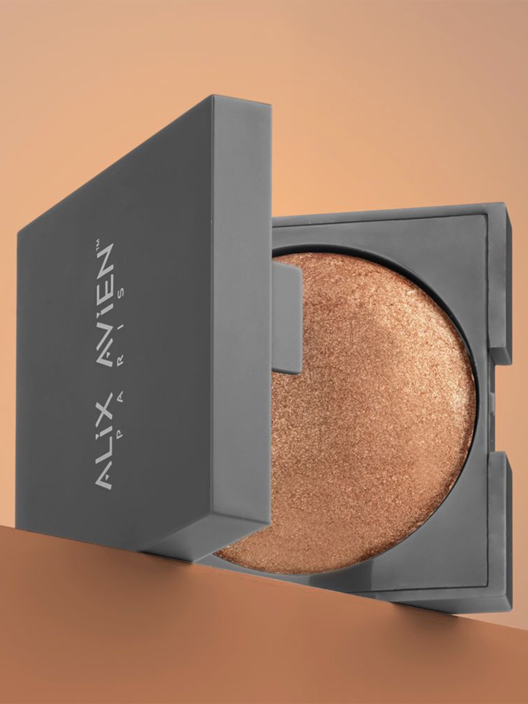 

ALIX AVIEN PARIS Lightweight Baked Highlighter - 11 g Shade - Sun kissed Radiance - 03, Gold