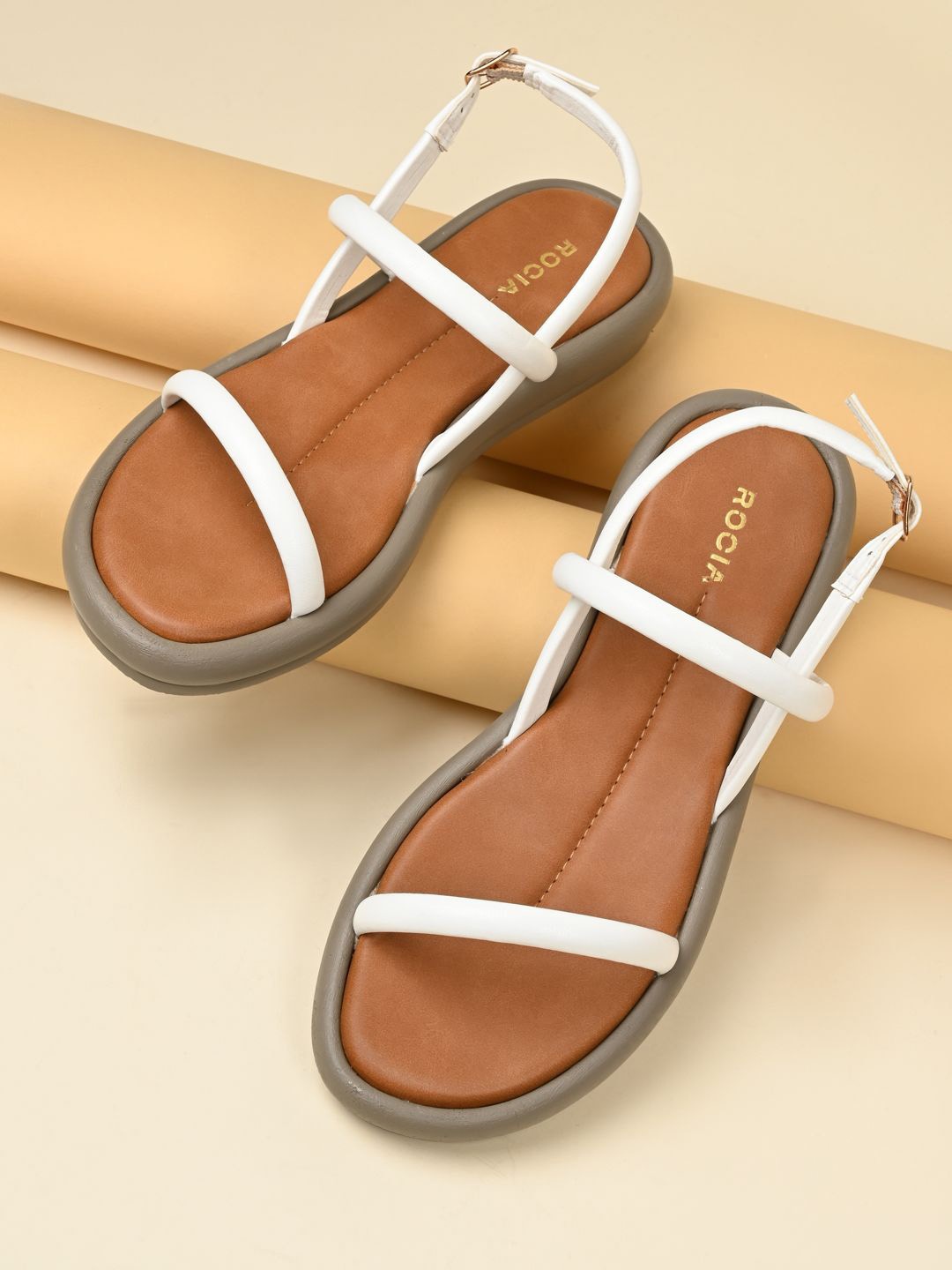 

Rocia Women Open Toe Flats, White