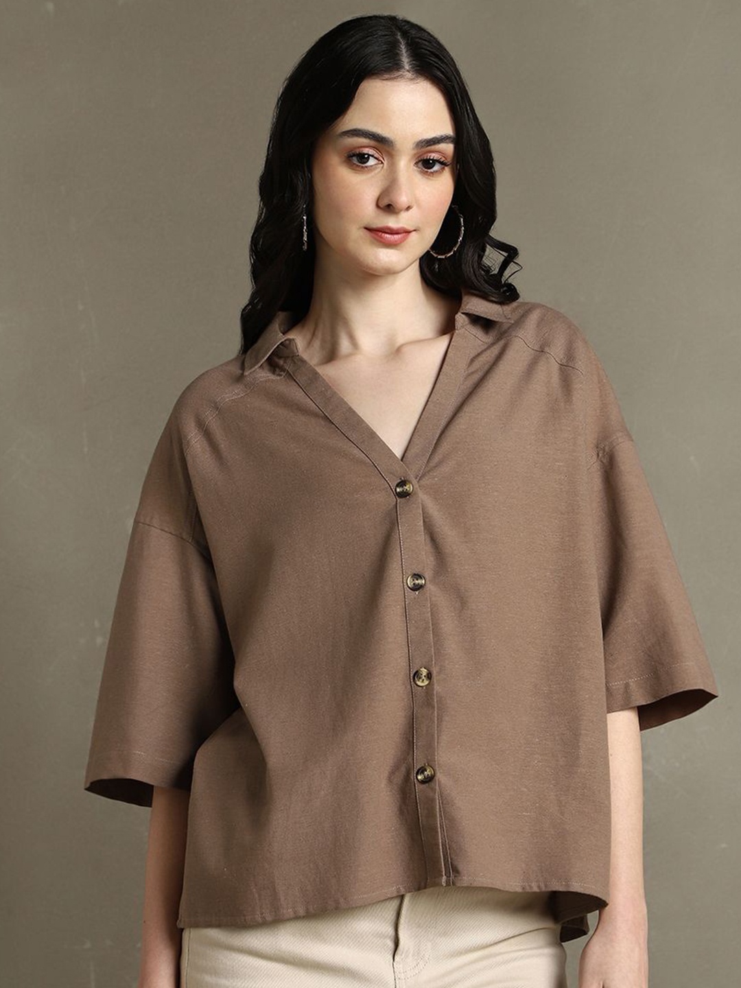 

DL Woman Spread Collar Solid Cotton Oversized Casual Shirt, Brown