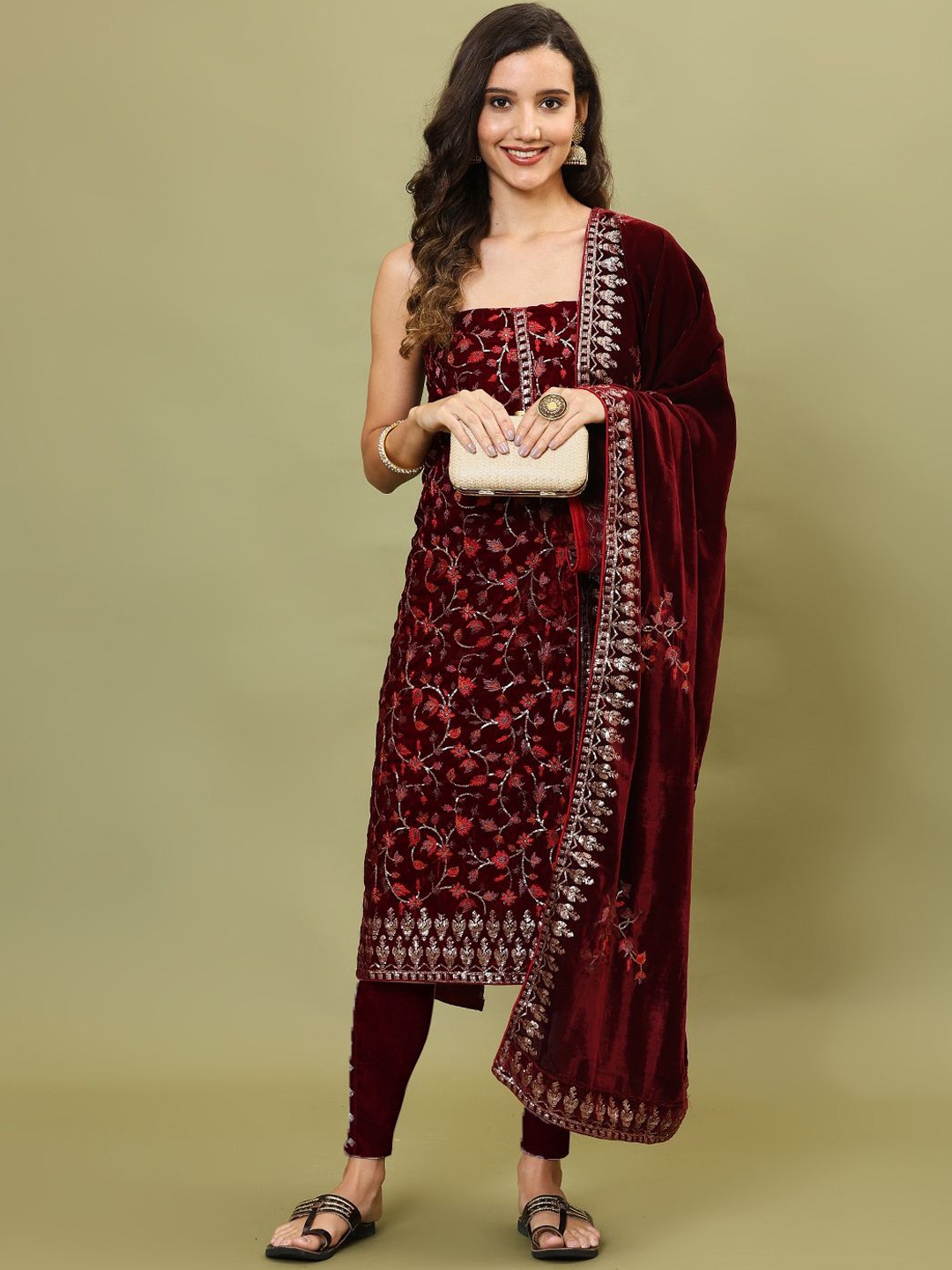 

Meena Bazaar Floral Embroidered Sequinned Velvet Unstitched Dress Material, Maroon