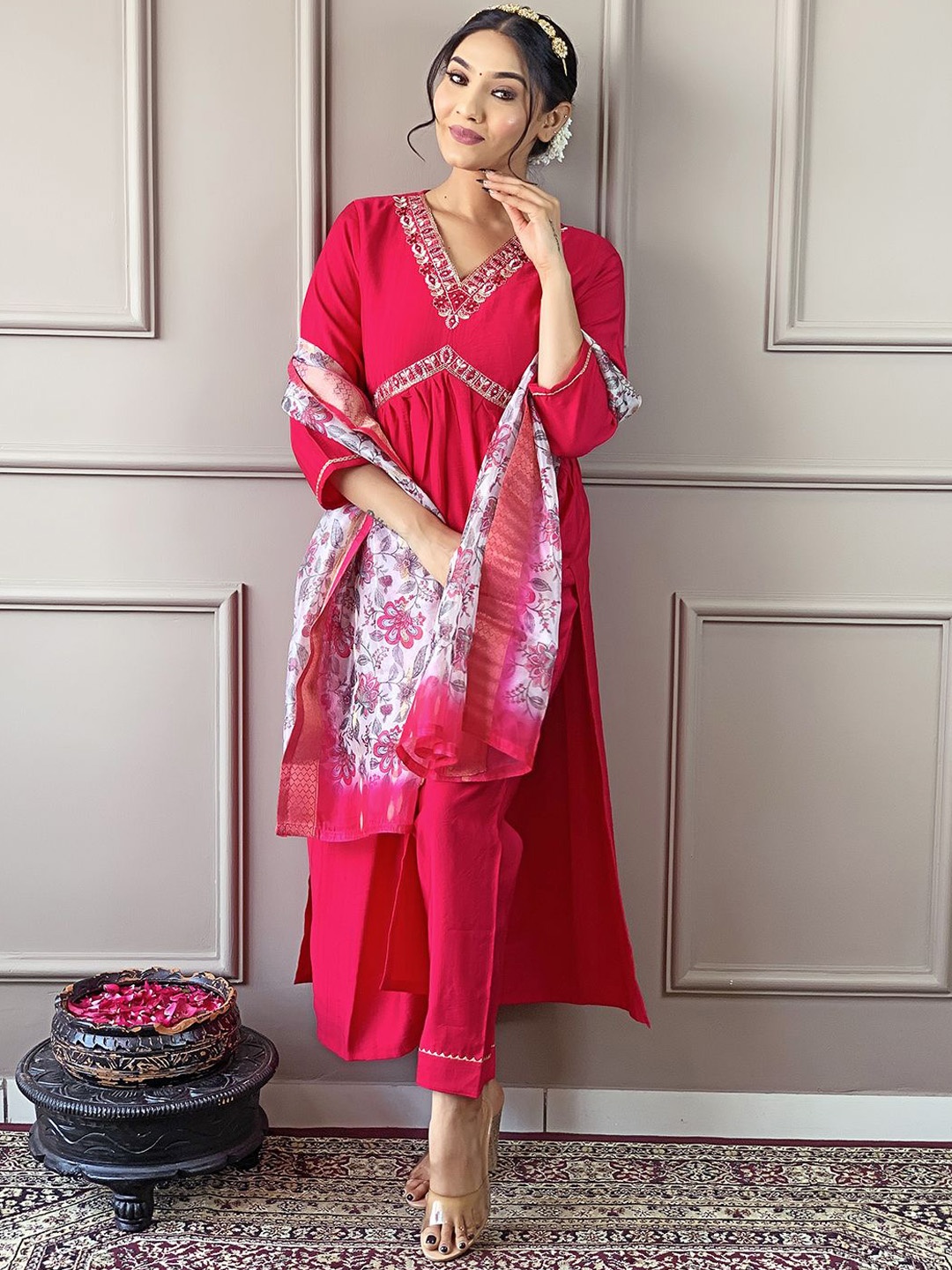 

BESUCHER Floral Embroidered Empire Chanderi Silk Kurta With Trouser With Dupatta, Red