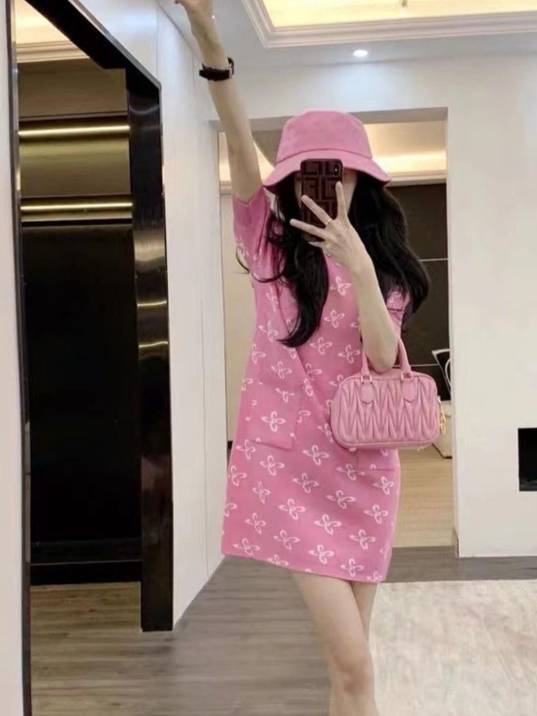 

KPOP Women Printed Round Neck Above Knee T-shirt Dress, Pink