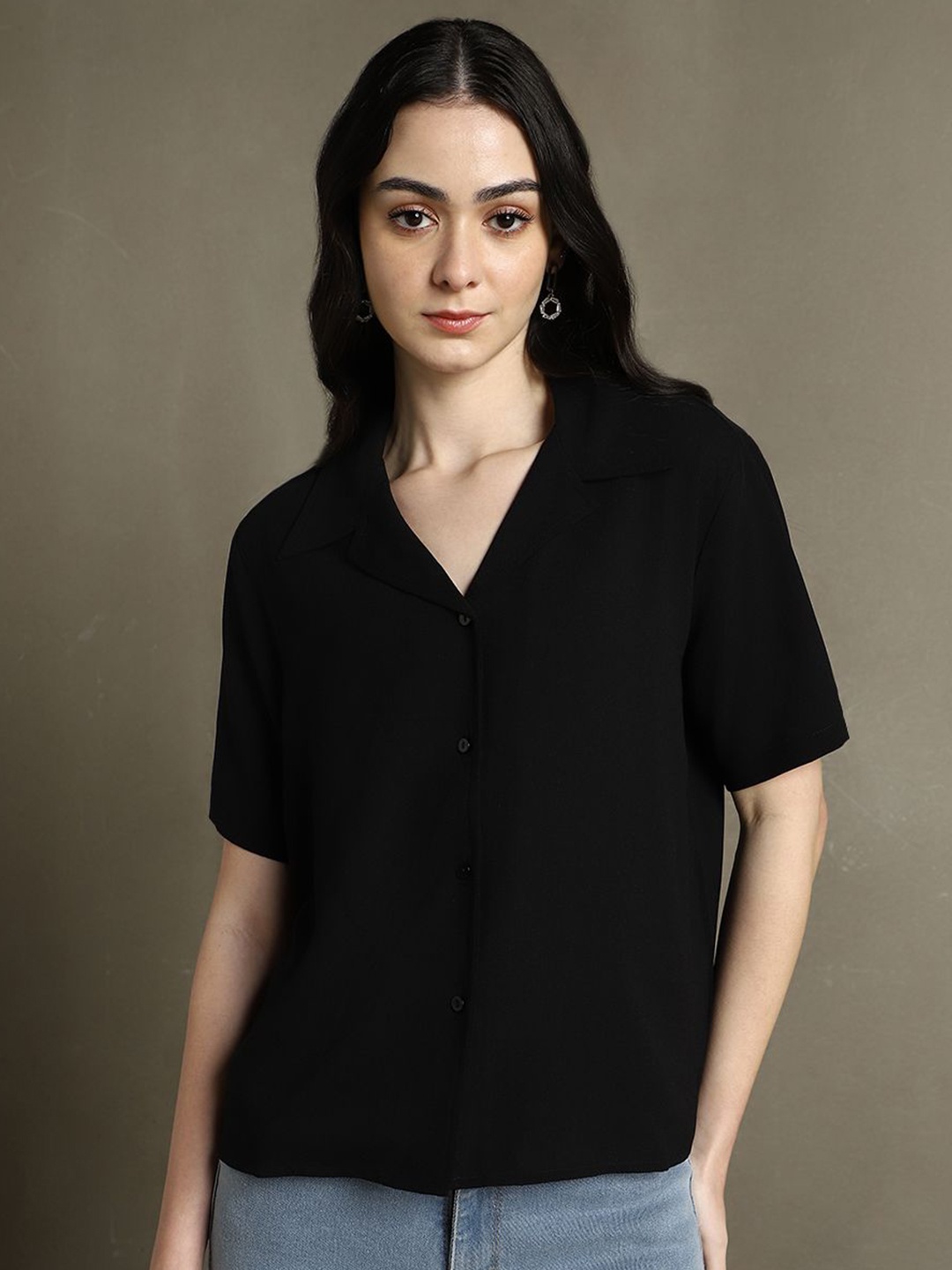

DL Woman Cuban Collar Solid Relaxed Fit Casual Shirt, Black