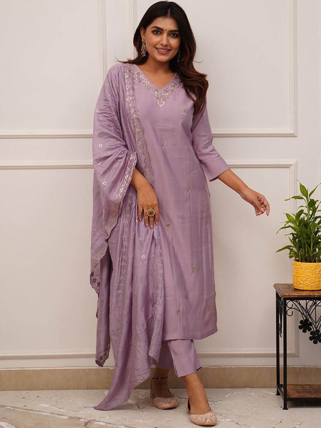 

KALINI Ethnic Motifs Embroidered Sequinned Chanderi Silk Kurta & Trouser & Dupatta, Mauve