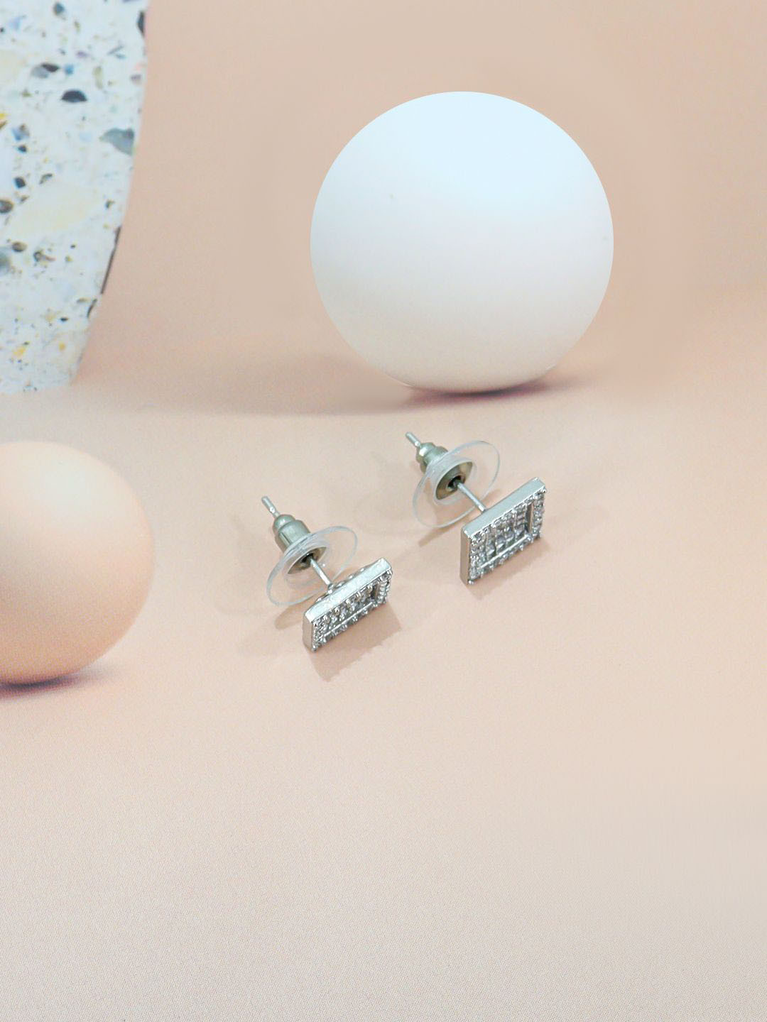 

KRENOZ Square Studs Earrings, Silver