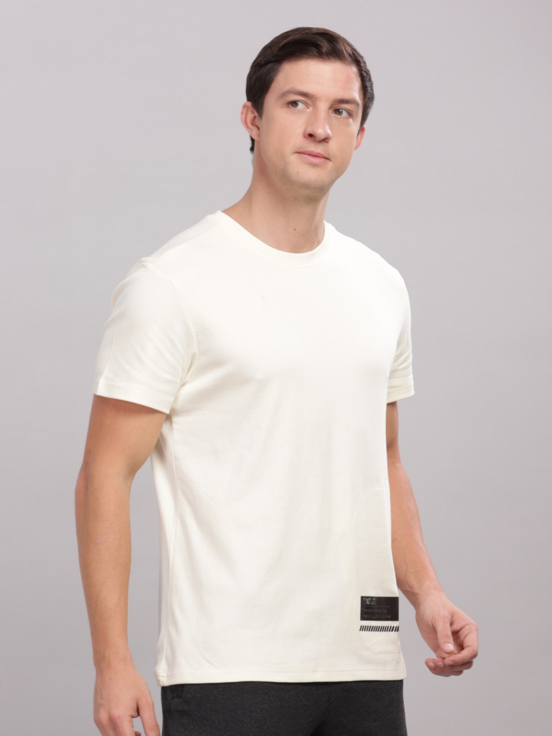 

Domin8 Men Pure Cotton Stylish T-Shirt With Zipper Pocket, White