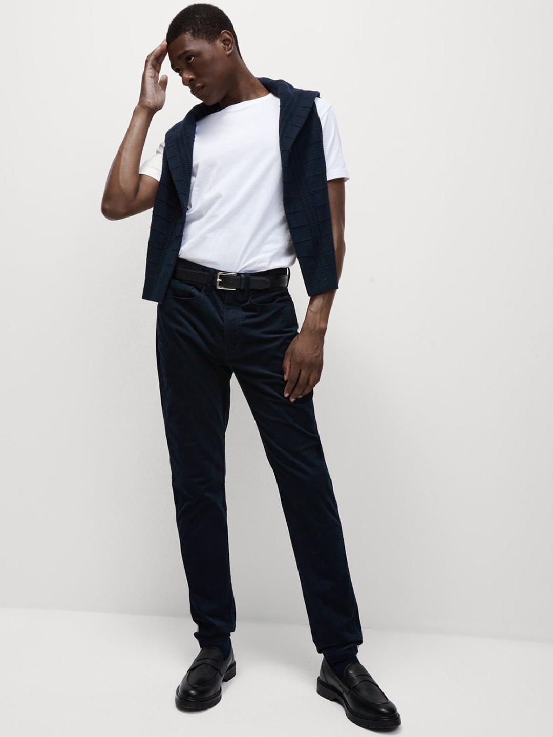 

Marks & Spencer Men Mid-Rise Slim Fit Chinos, Navy blue