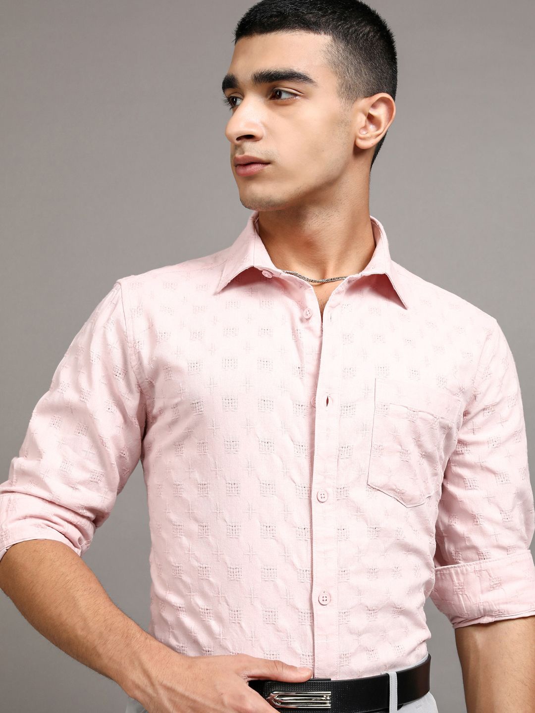 

HIGHLANDER Men Dobby Textured Solid Casual Shirt, Pink