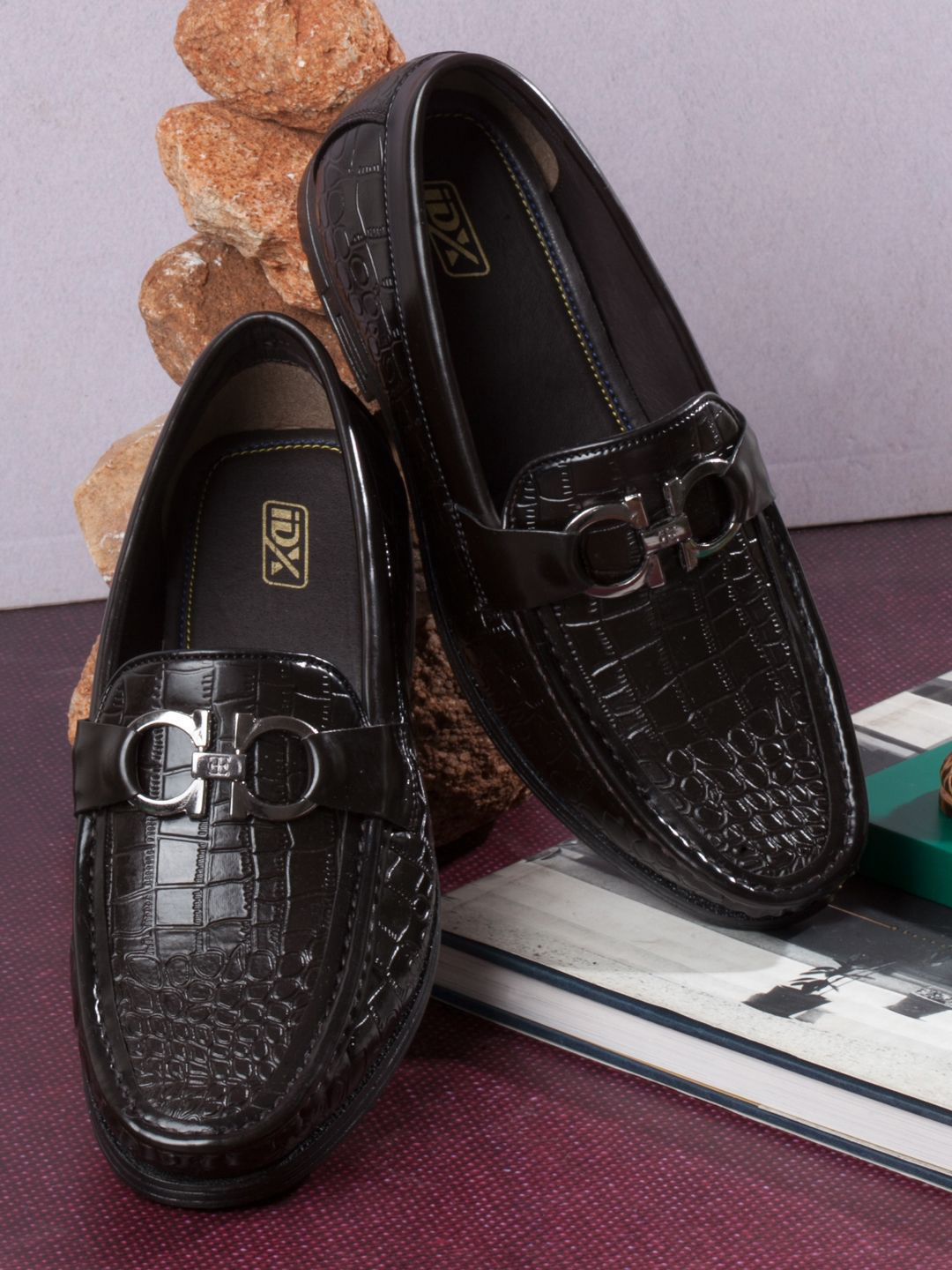 

ID Men Textured Formal Loafers, Brown