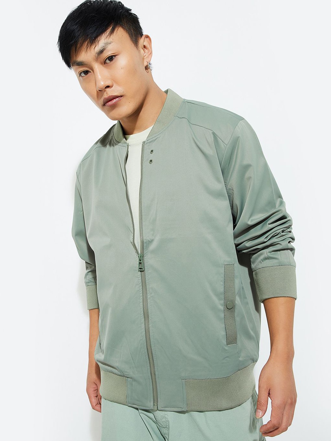 

Max URB_N Men Solid Bomber Jacket, Green