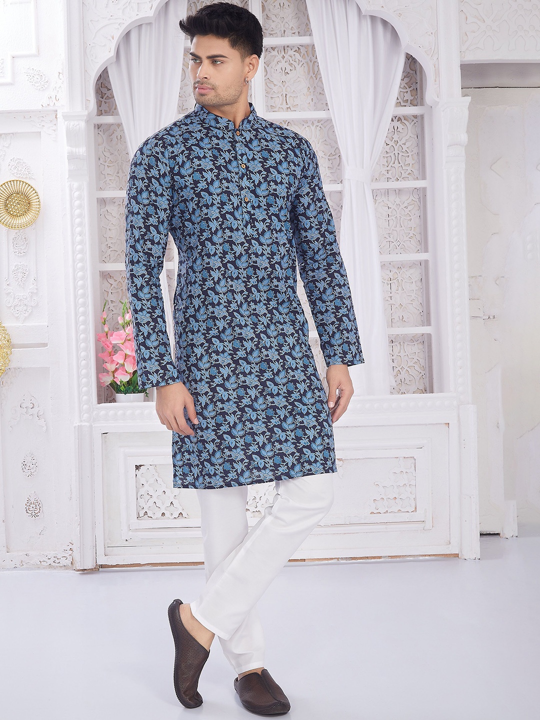 

DIVISIVE Floral Block Printed Mandarin Collar Pure Cotton Straight Kurta, Blue