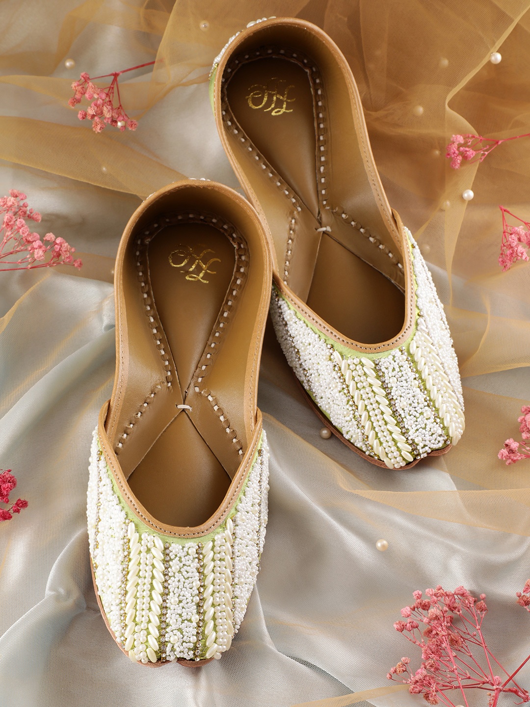 

House of Pataudi Women Beads Embellished Mojaris, White