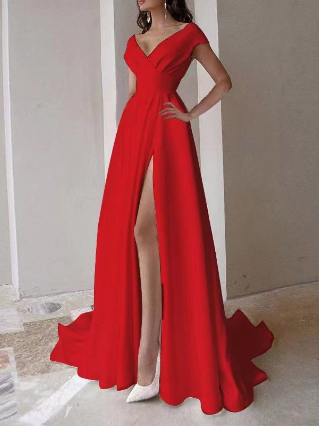 

HERE&NOW Women V-Neck Side Slit A-Line Maxi Dress, Red