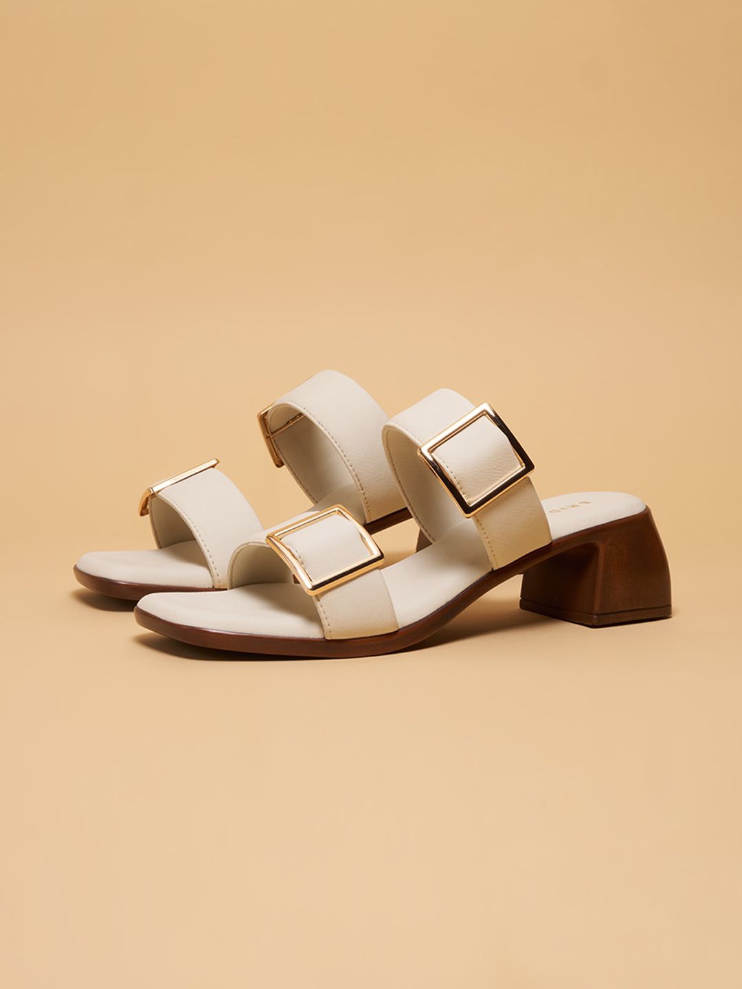 

ERIDANI Saisha Buckle Heels, Off white