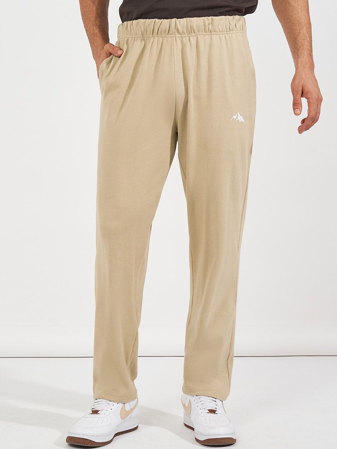 

Styli Men Beige Minimal Printed Relaxed-Fit Mid-Rise Cotton Track Pants