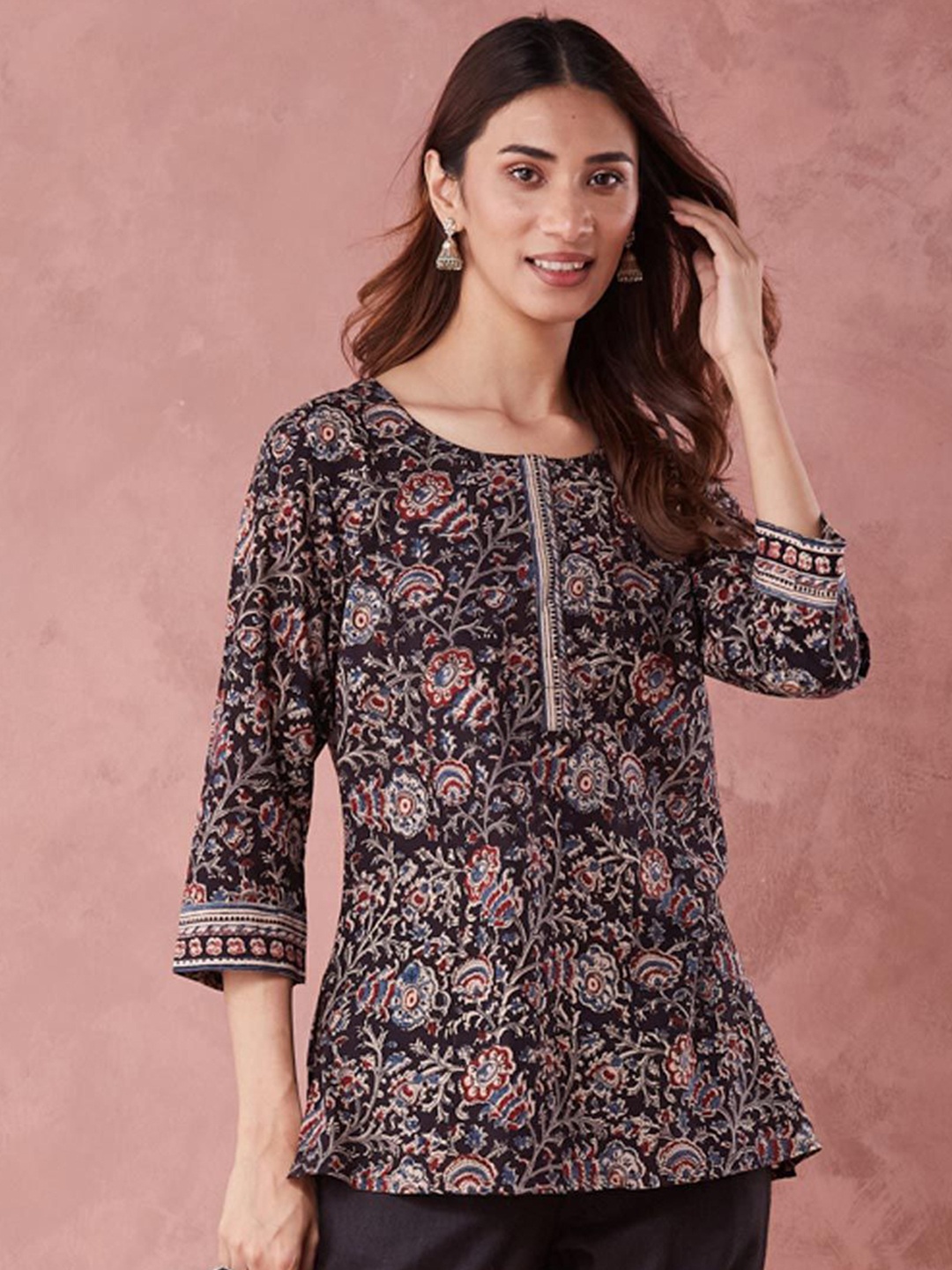 

Fabindia Floral Printed Cotton A-Line Kurta, Black