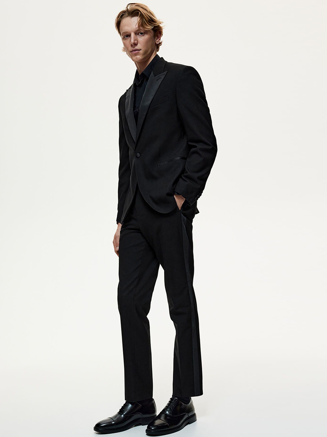 

H&M Slim Fit Single-Breasted Tuxedo Jacket, Black