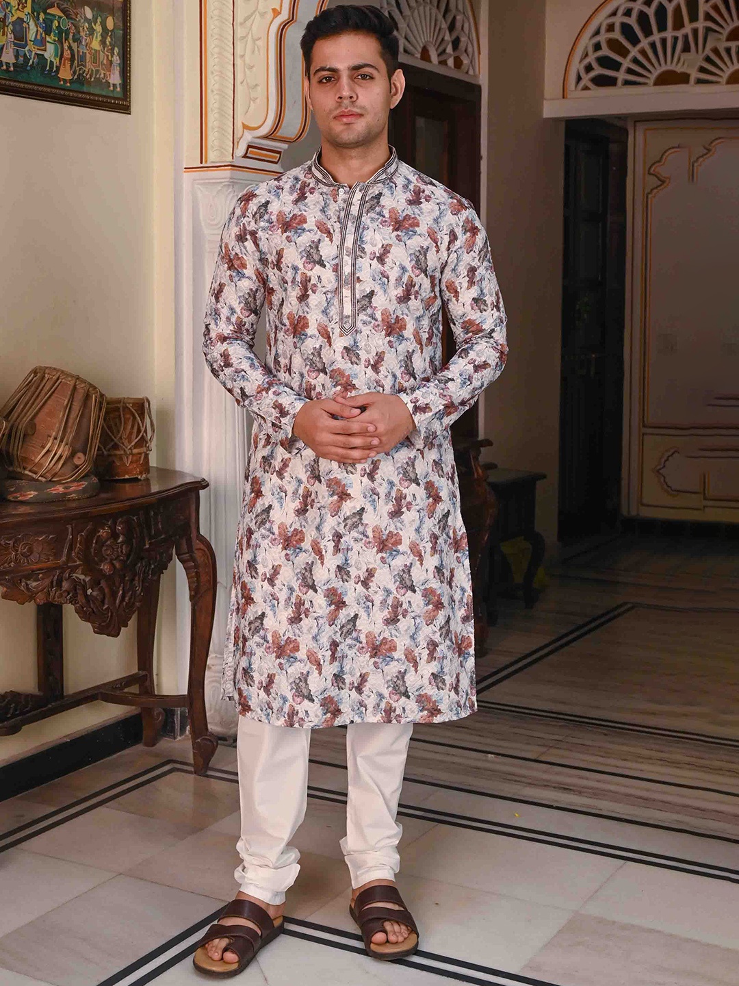 

Ethnic India Floral Printed Mandarin Collar Straight Kurta, Cream
