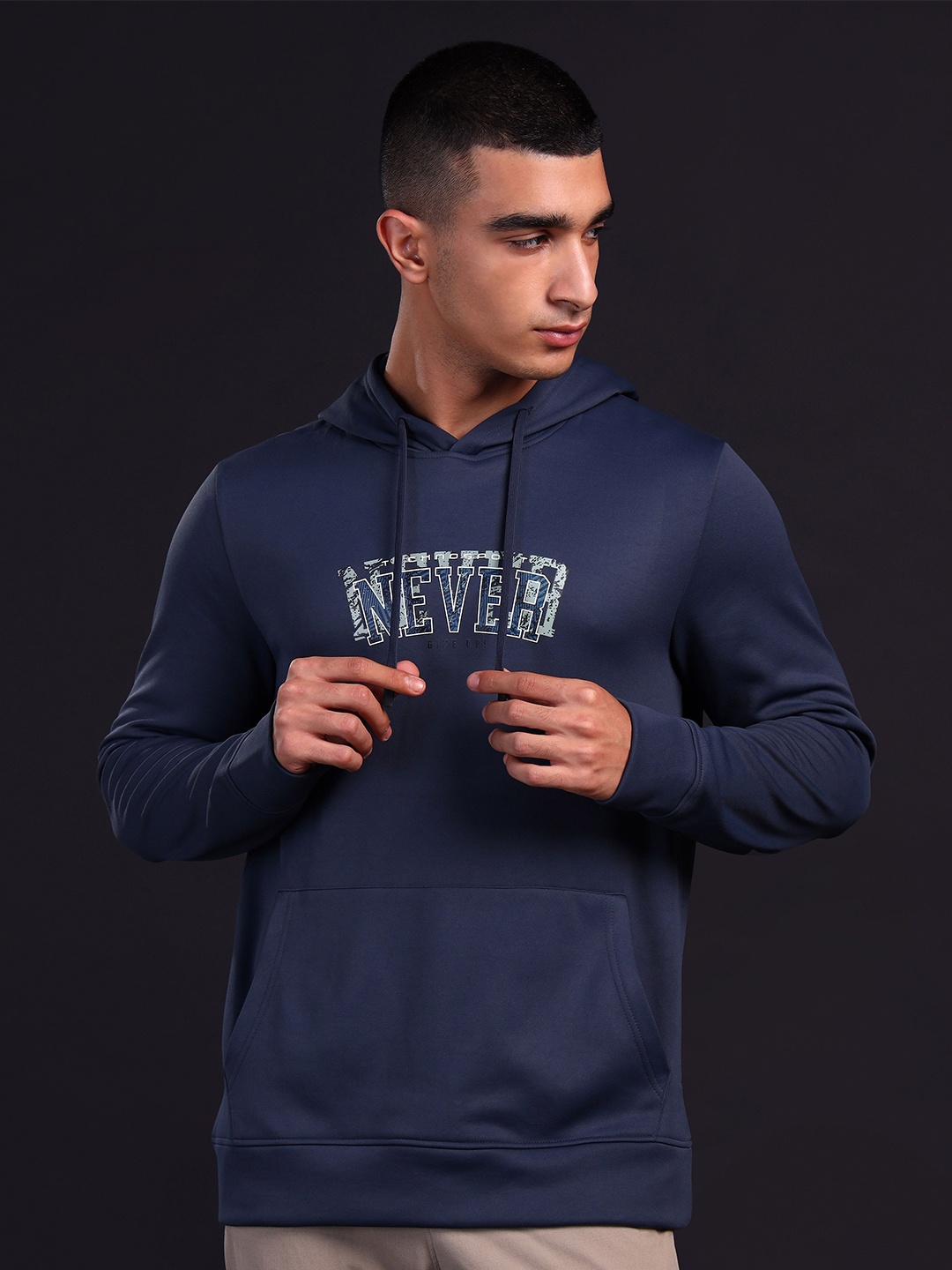

Technosport Men Typography Printed Hooded Sweatshirt, Grey