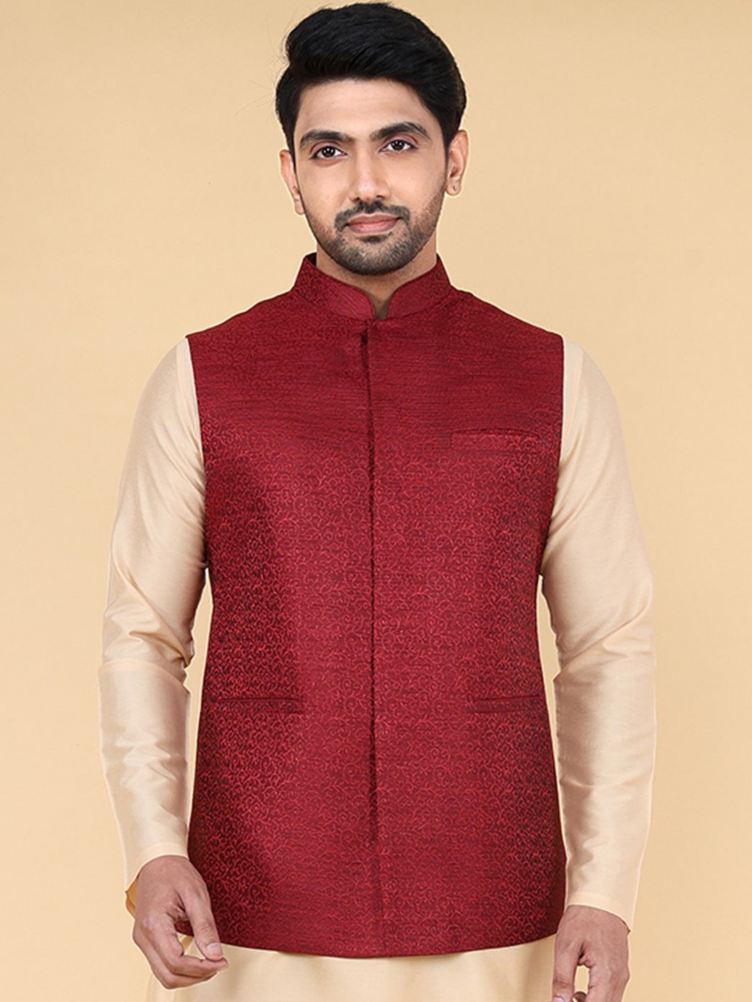 

ZOIS Men Woven Design Nehru Jacket, Maroon