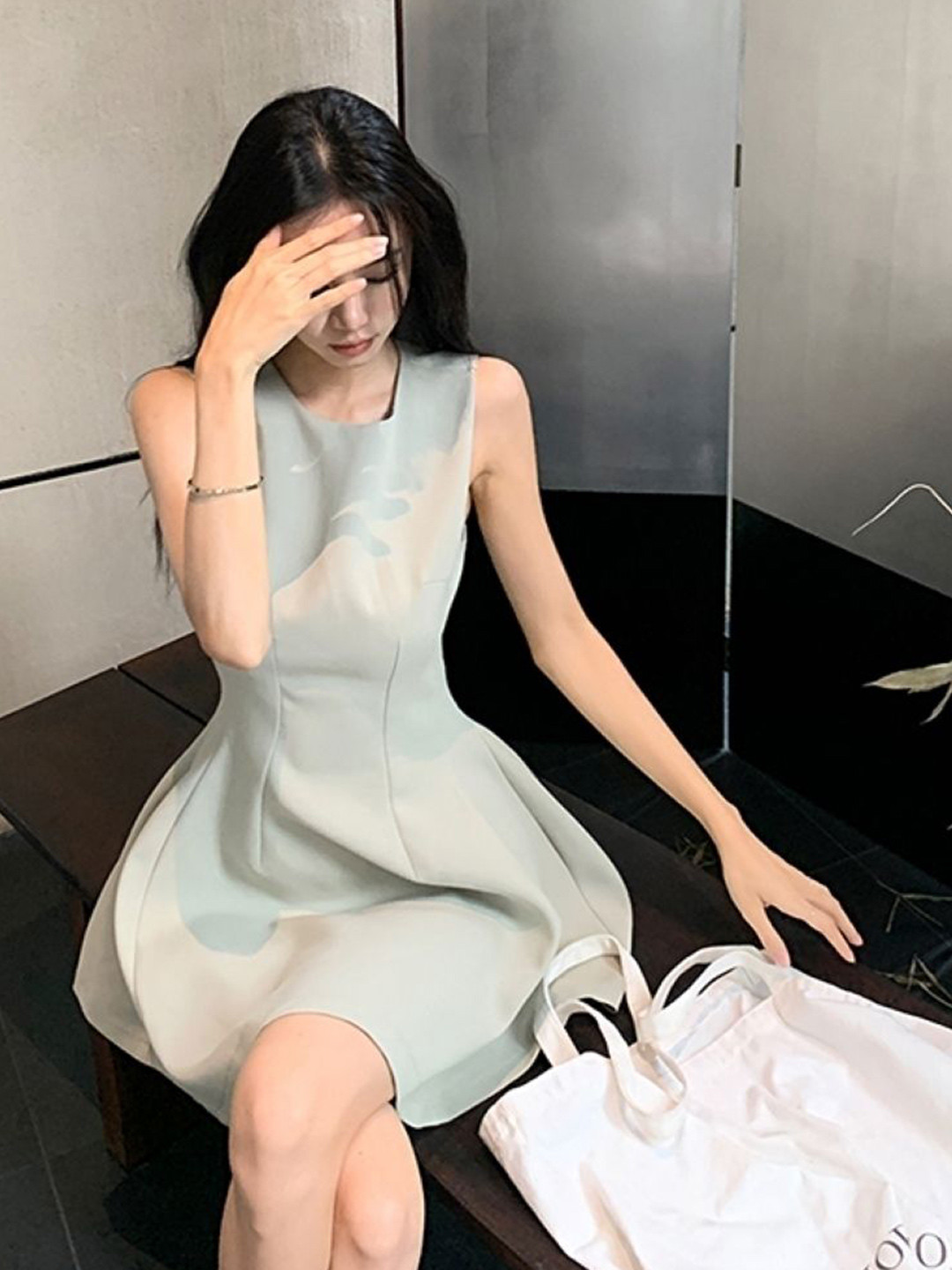 

KPOP Women Round Neck A-Line Sleeveless Dress, Grey
