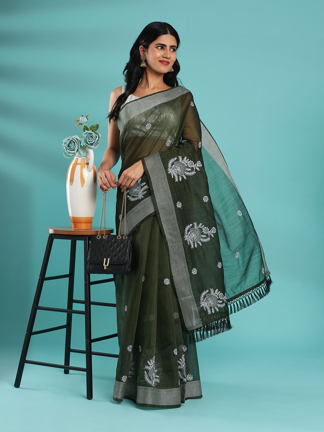 

Kalyan Silks Ethnic Motifs Embroidered Tussar Saree, Green