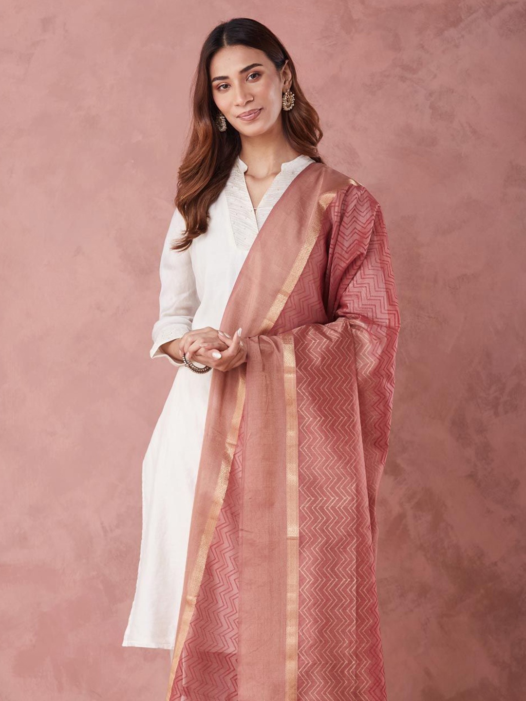 

Fabindia Chevron Printed Dupatta, Pink