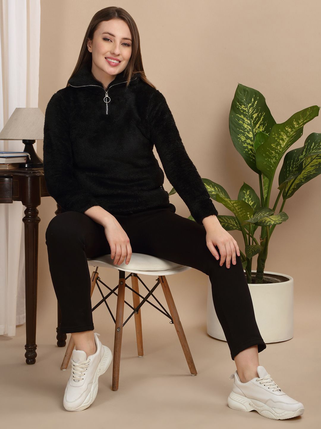 

Sweet Dreams Women Front-Open Sweatshirt, Black