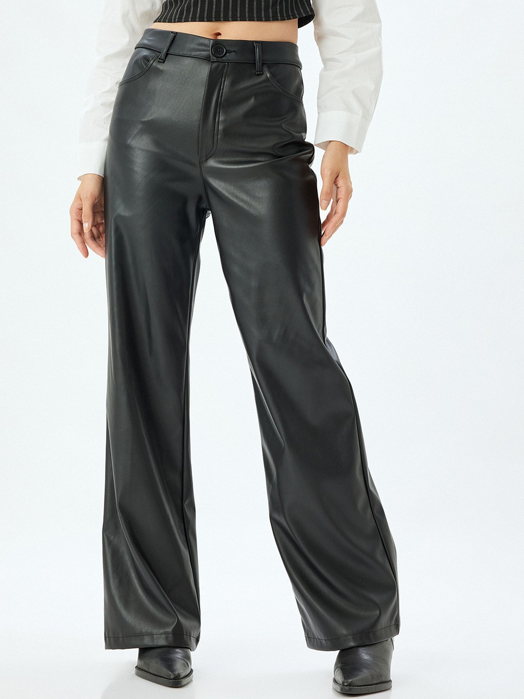

Koton Women Regular Fit Mid-Rise Parallel Trousers, Black