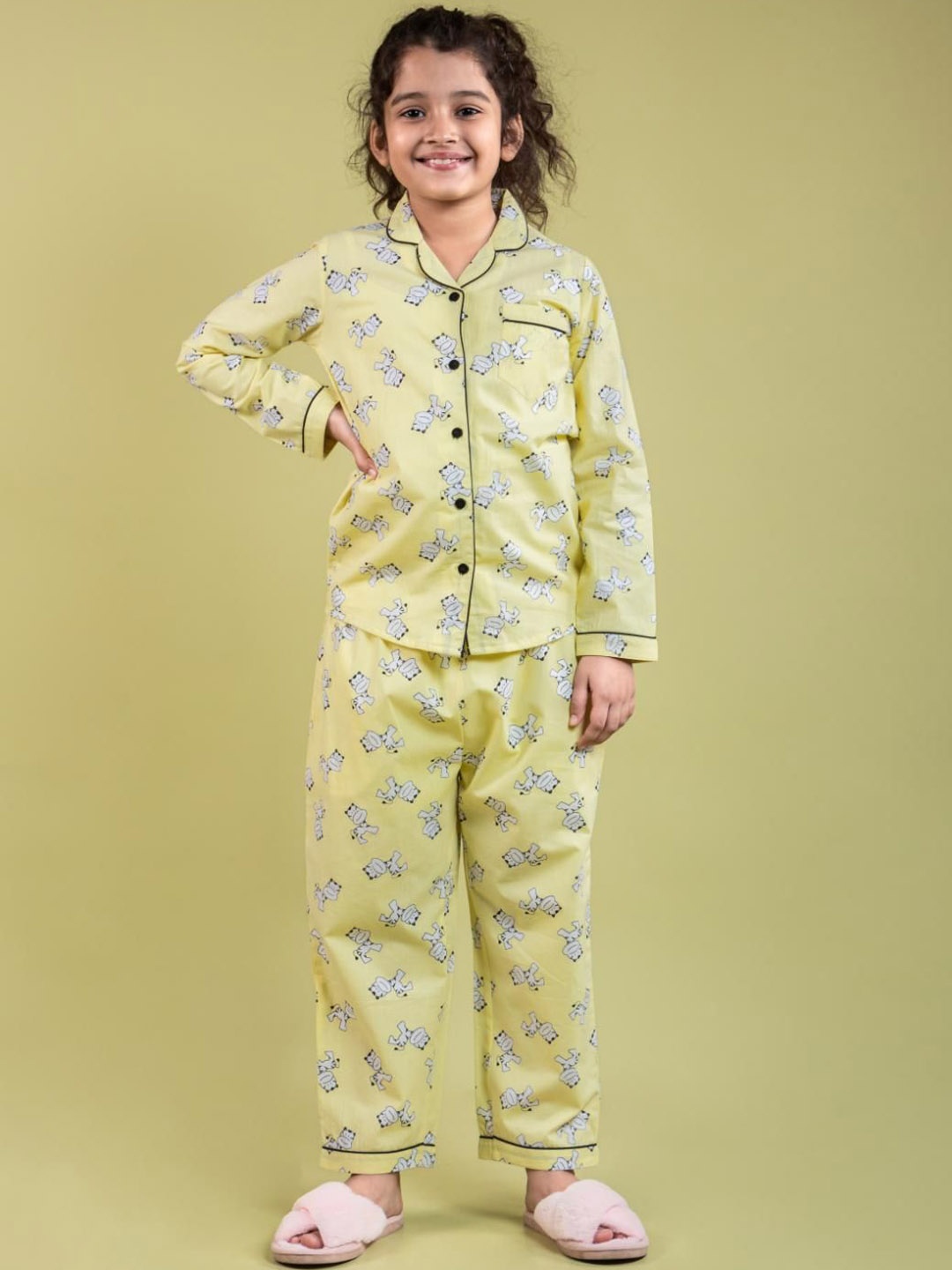 

TWEENY MINI Girls Printed Pure Cotton Night suit, Yellow