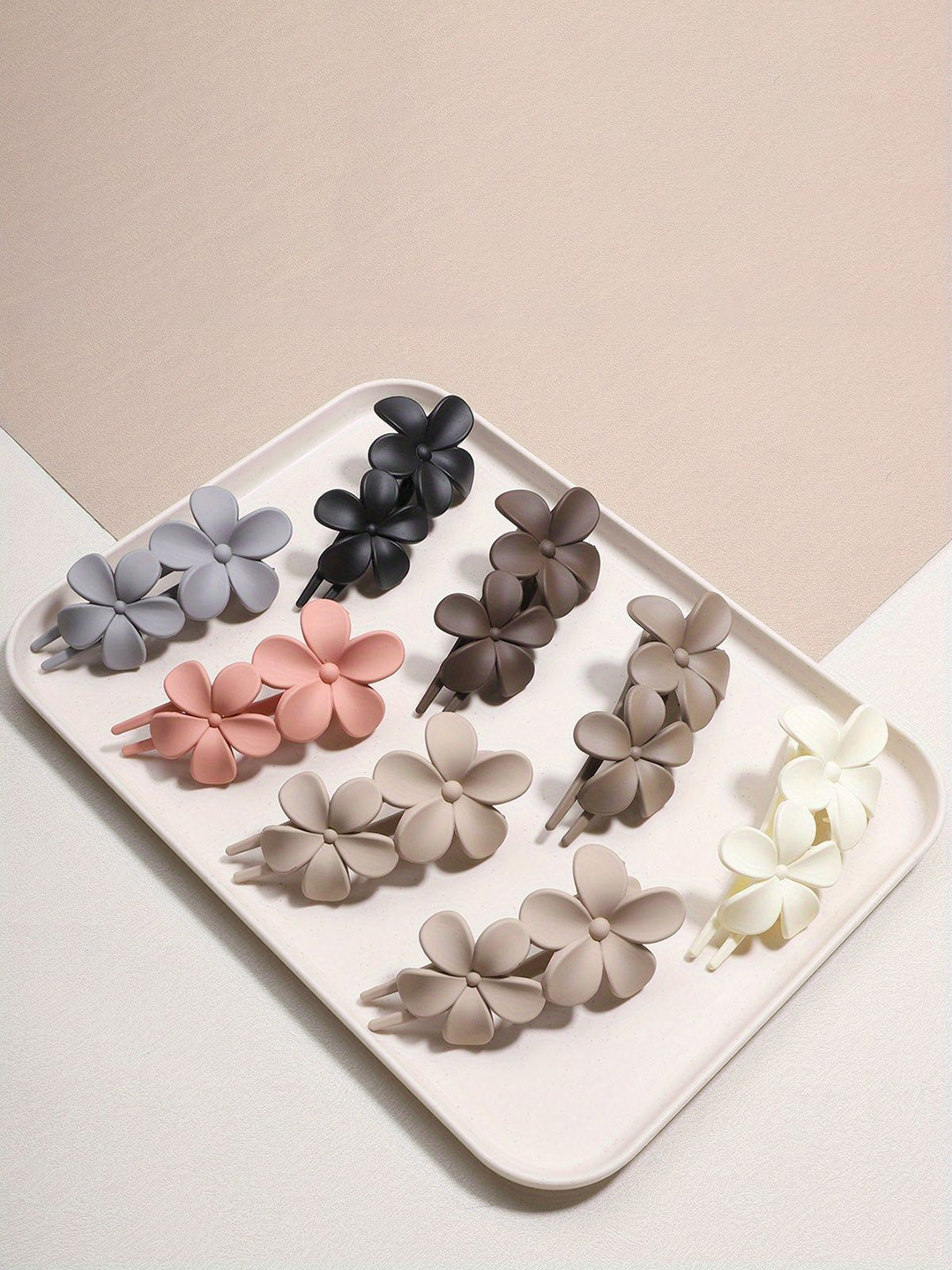 

CHRONEX Set Of 8 Fashion Flower Alligator Hair Clip - Assorted