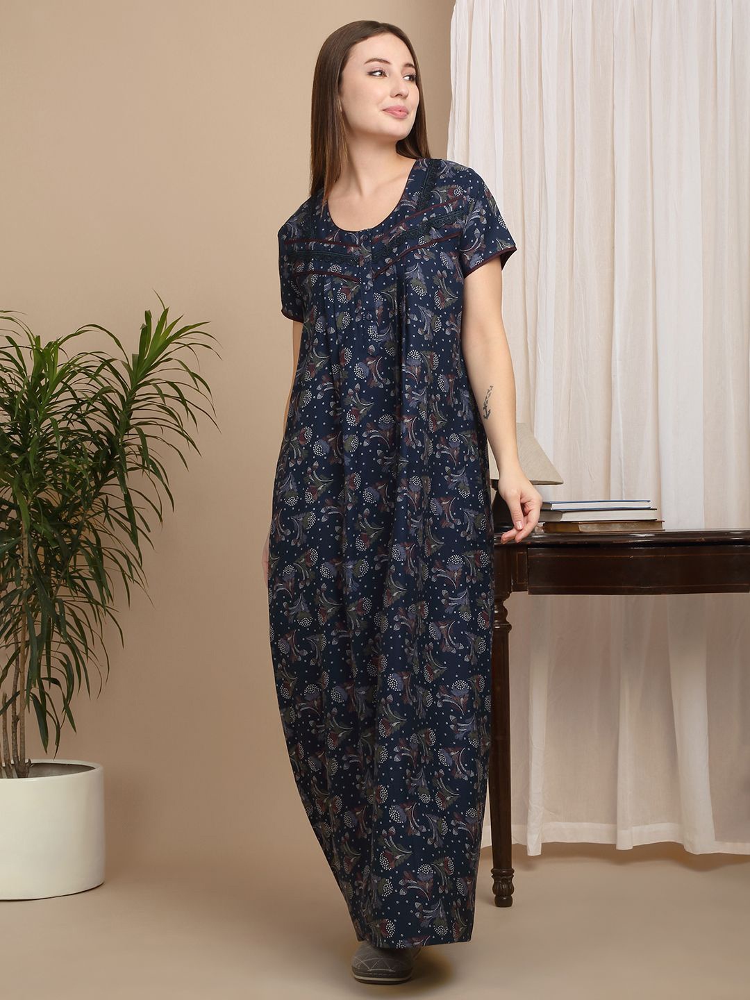 

Sweet Dreams Women Short Sleeves Floral Printed Maxi Nightdress, Navy blue