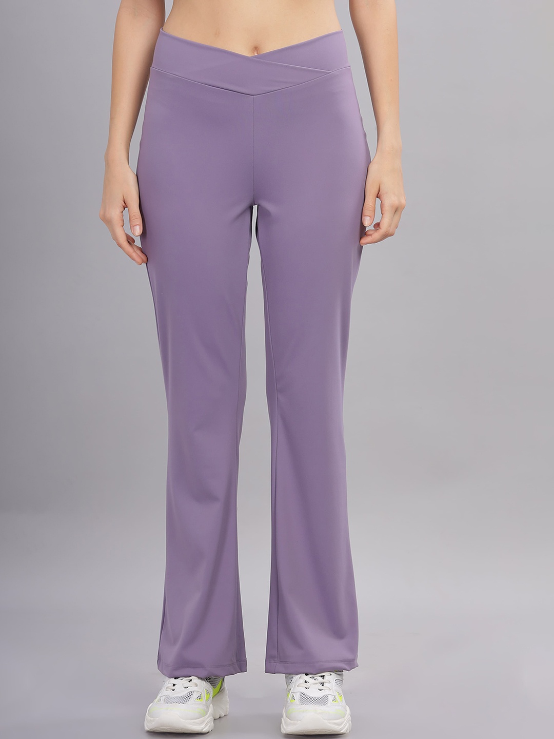 

Domin8 Women Flared Mid-Rise Trousers, Purple