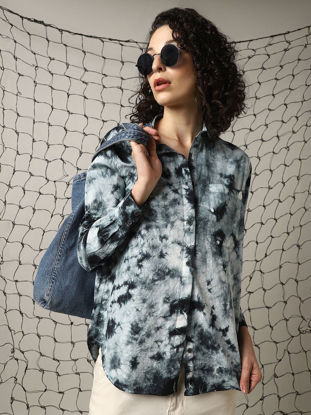 

Hubberholme Women Relaxed Spread Collar Abstract Printed Cotton Oversized Casual Shirt, Black