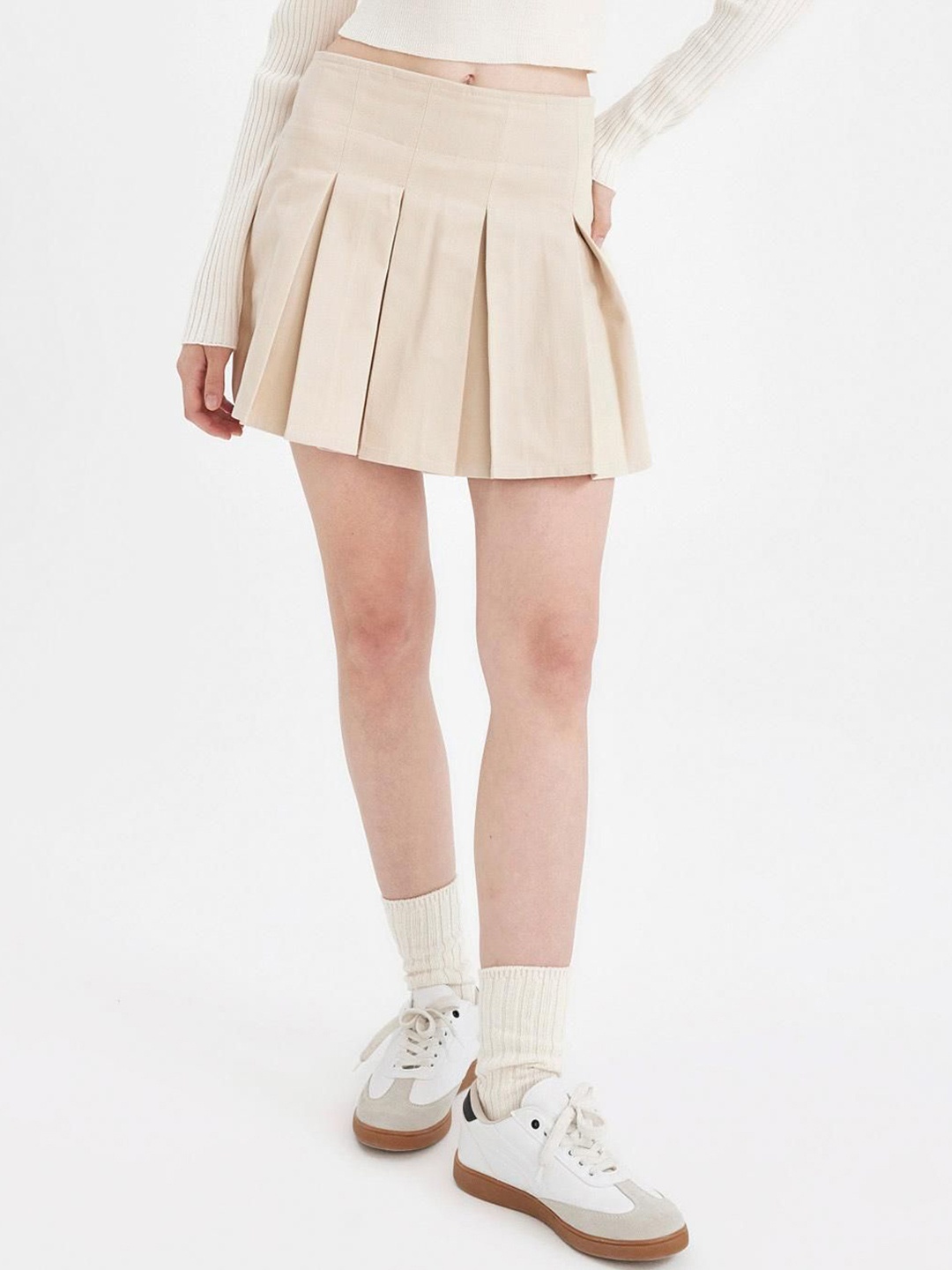 

DeFacto Women Flared Slip-On Mini Skirts, Beige