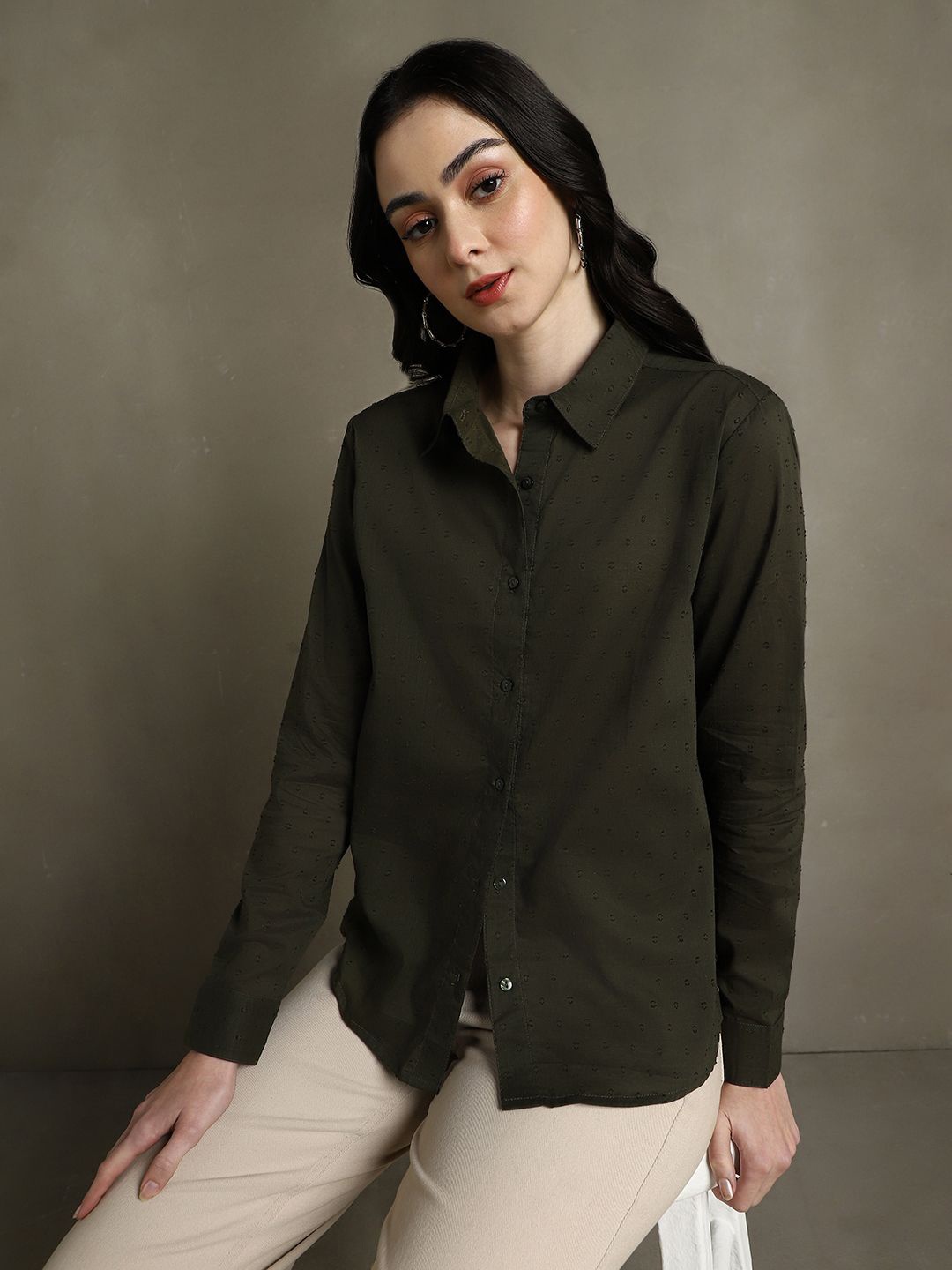 

DL Woman Spread Collar Textured Cotton Casual Shirt, Olive