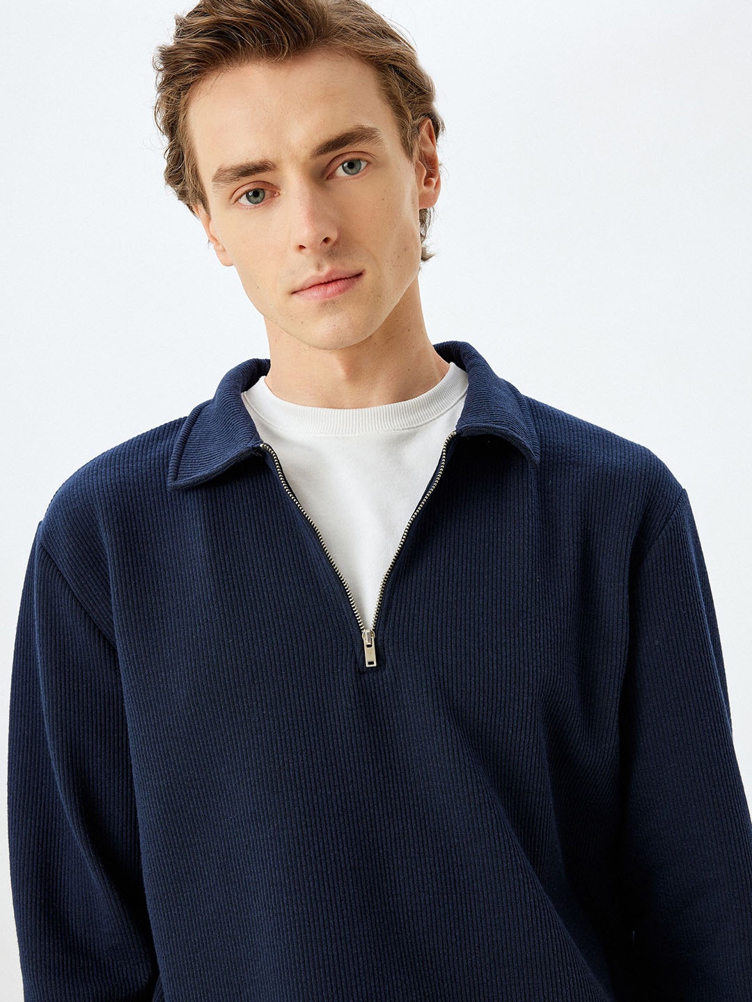

Koton Men Mock Collar Long Sleeves Pullover Sweatshirt, Navy blue