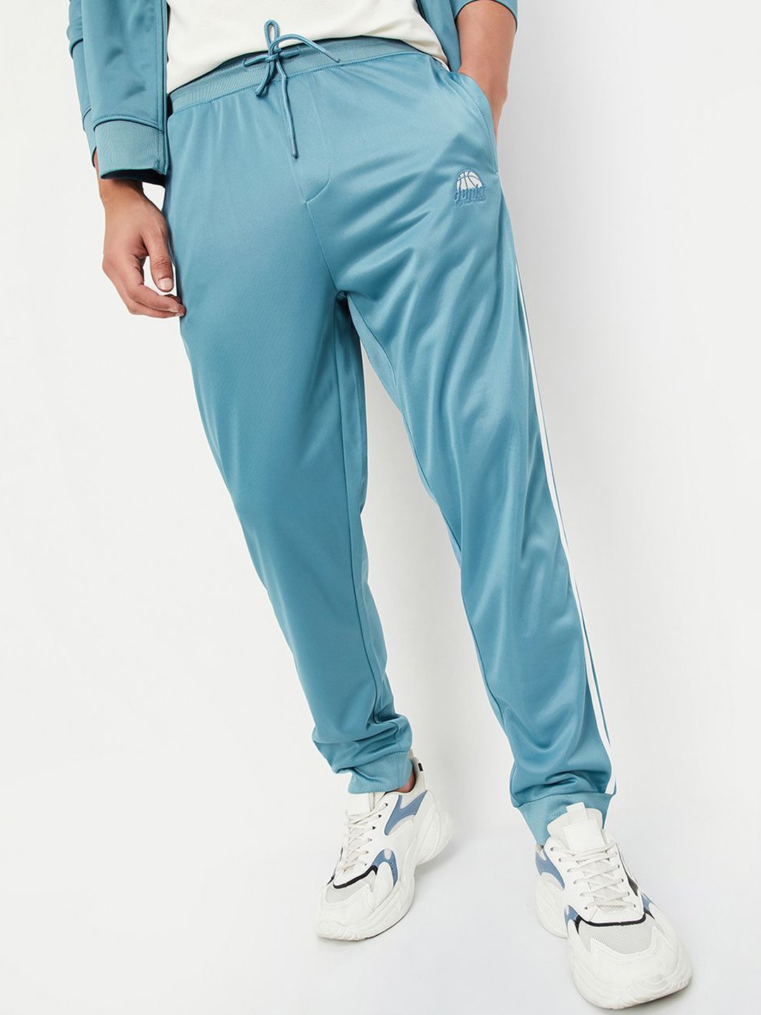 

max Men Mid Rise Regular Fit Joggers, Blue