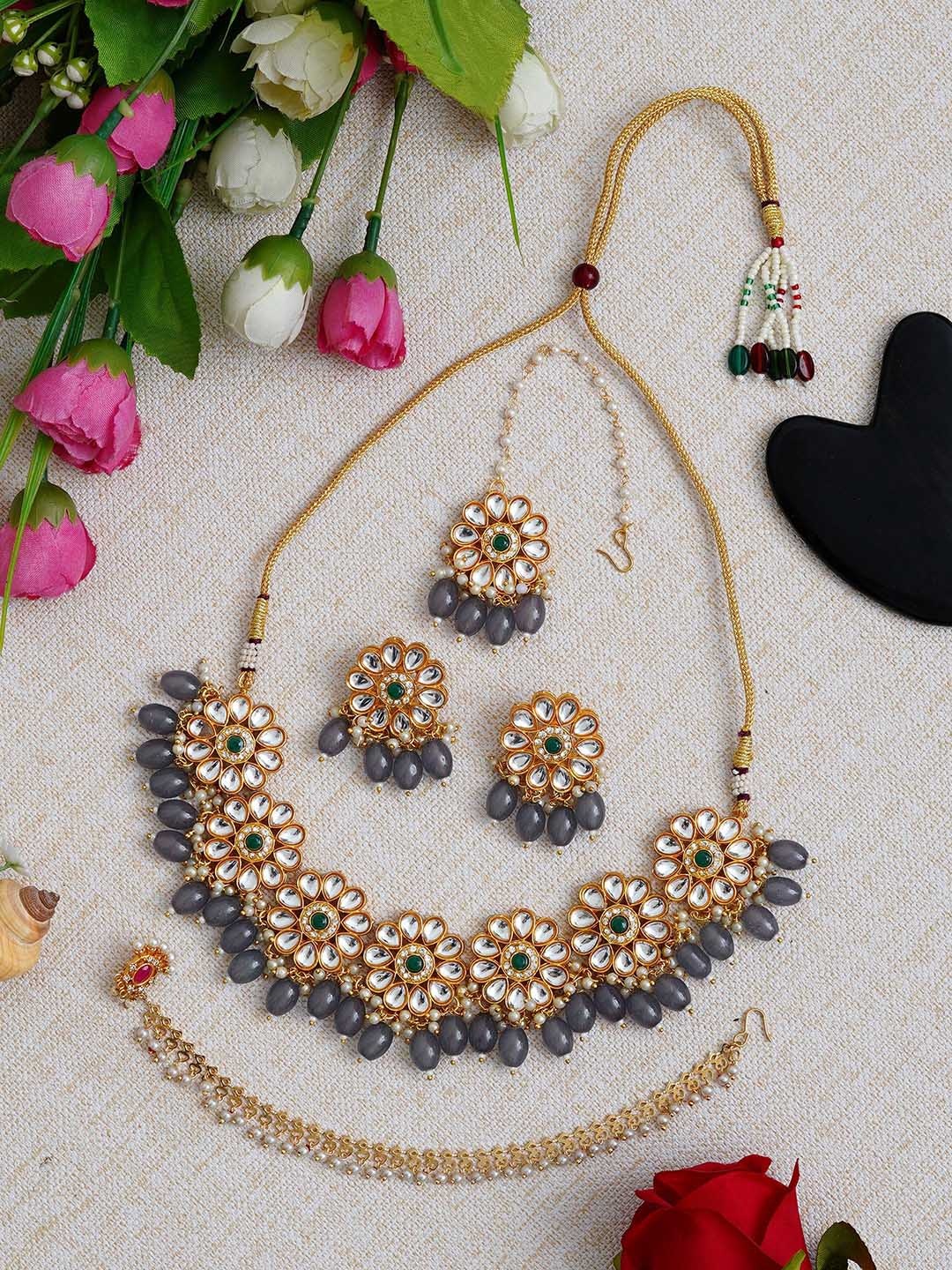 

ahoora Gold Plated Kundan Stone Studded & Beaded Jewellery Set