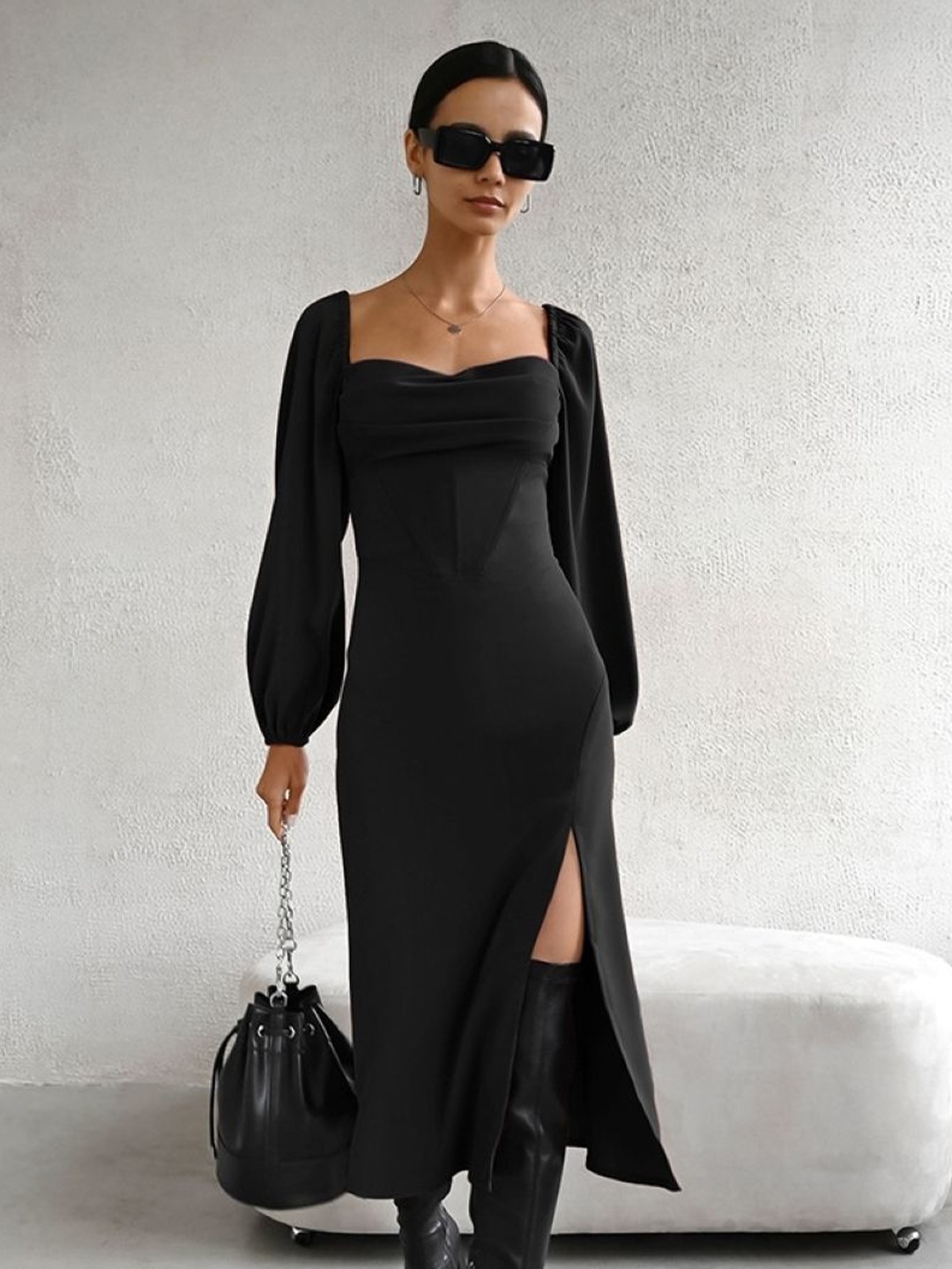 

StyleCast Women Sweetheart Neck Sheath Dress, Black