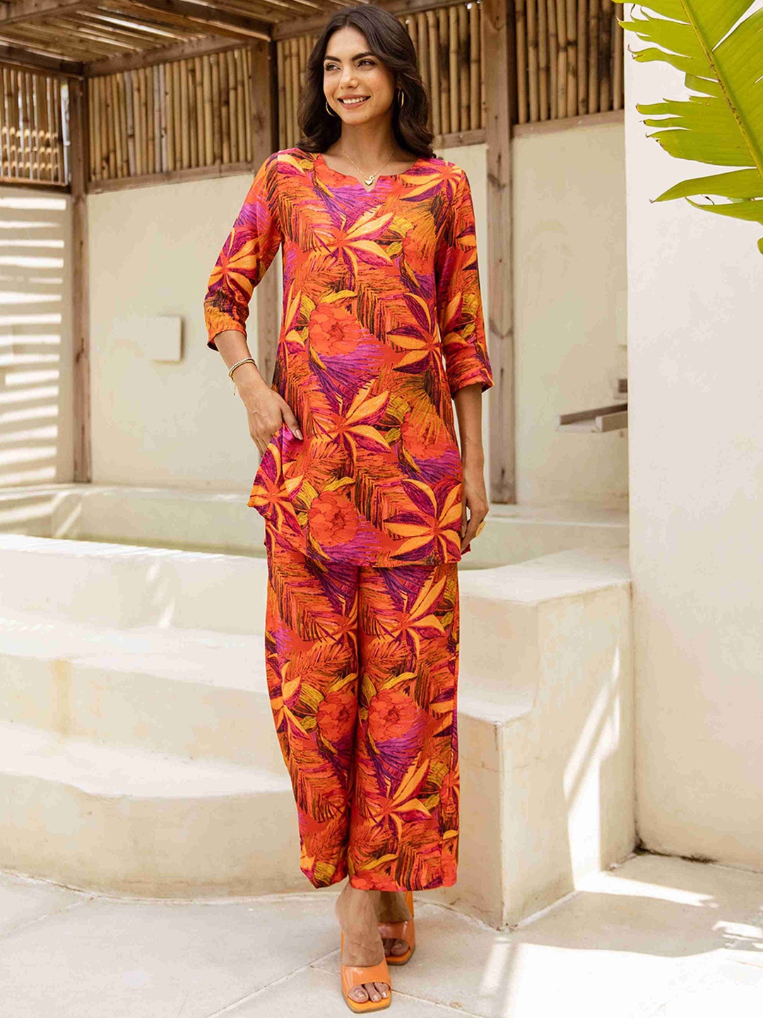 

HUKUM Floral Printed Pure Silk Tunic With Trousers, Orange