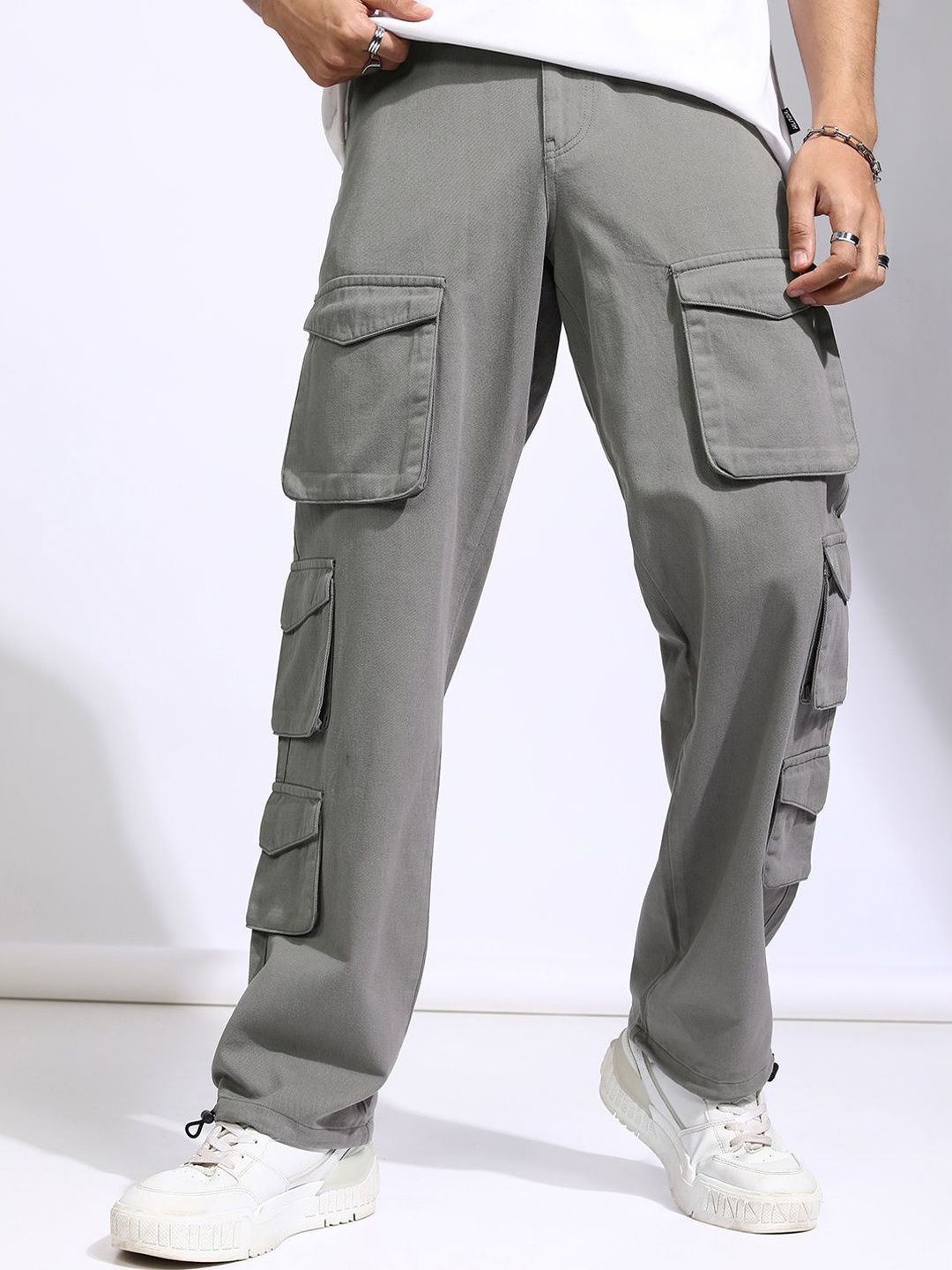 

HIGHLANDER Men Mid-Rise Straight Fit Cargo Trousers, Grey
