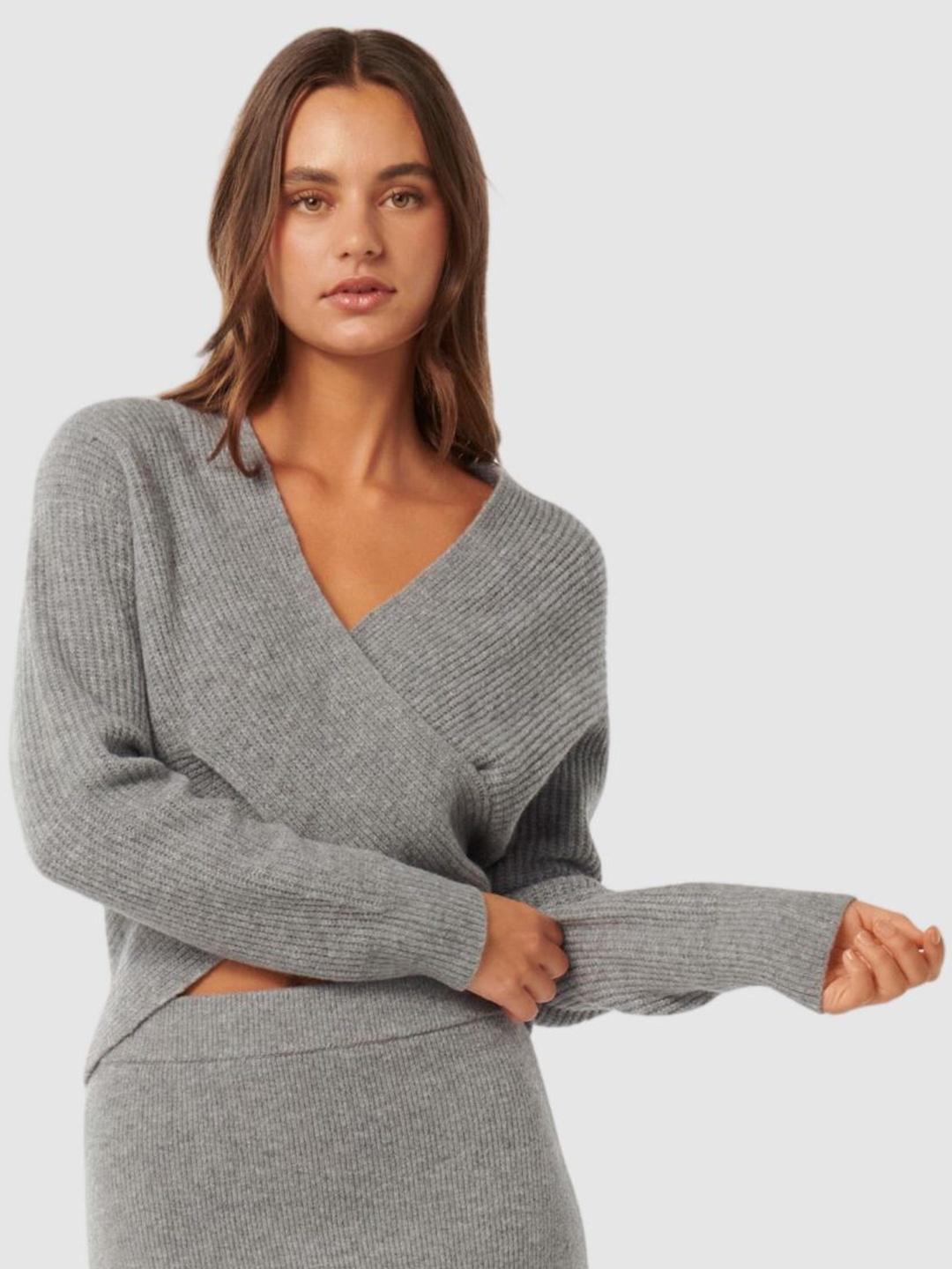

Forever New Women V-Neck Wrap Crop Top, Grey