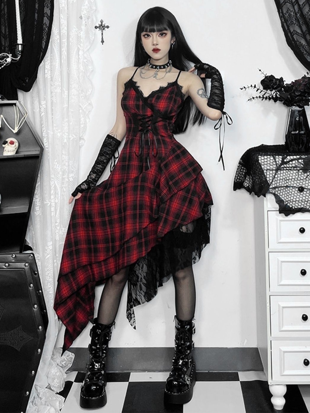 

KPOP Checked Shoulder Straps Tie-Ups Maxi Dress, Red