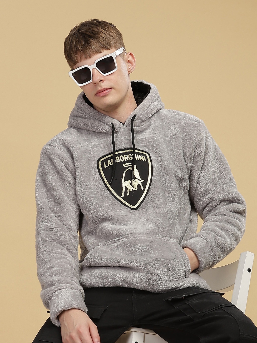 

WE PERFECT Men Long Sleeves Hooded Sweatshirt, Grey